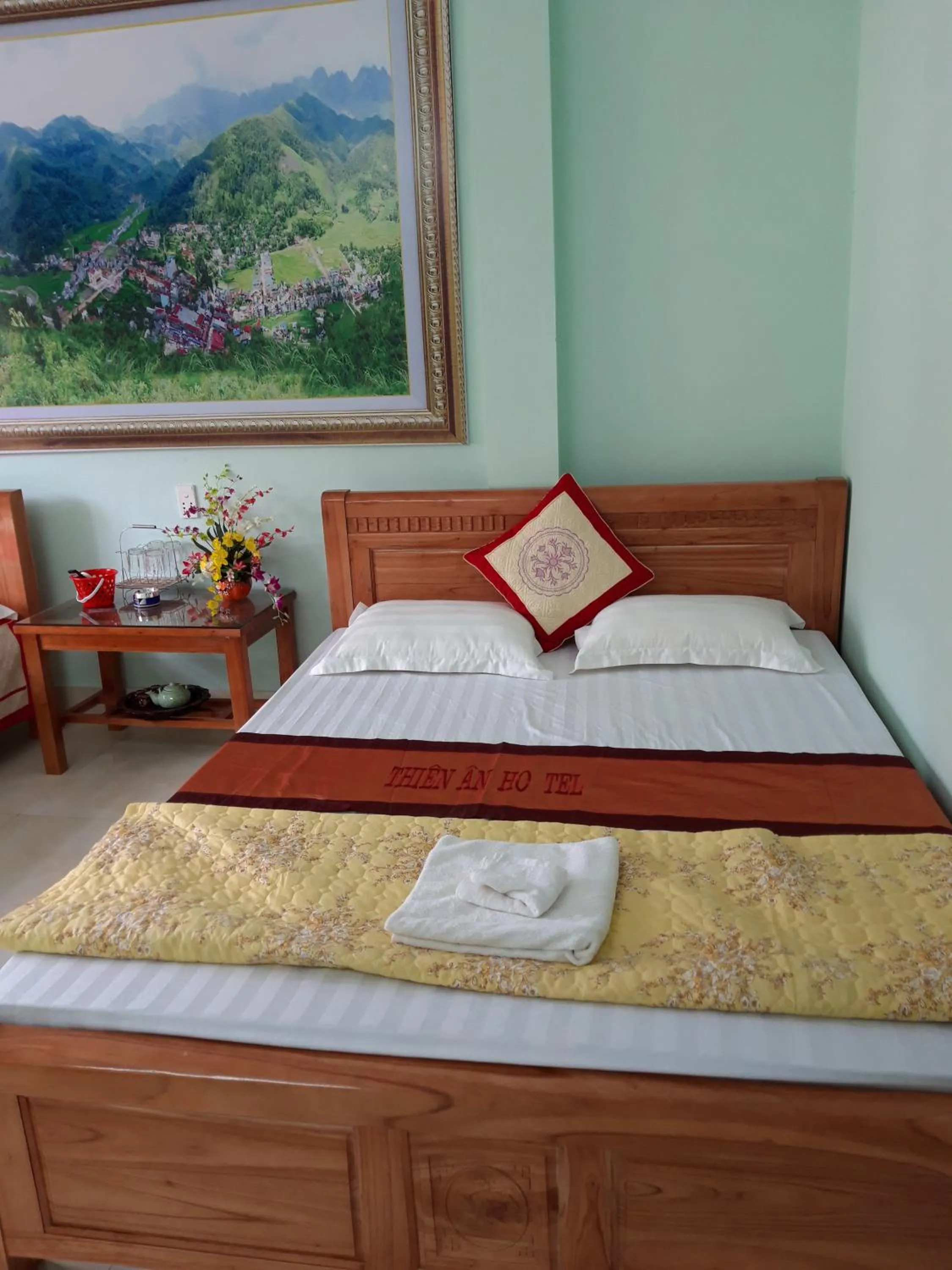 Bed in Yen Minh Hotel Thien An