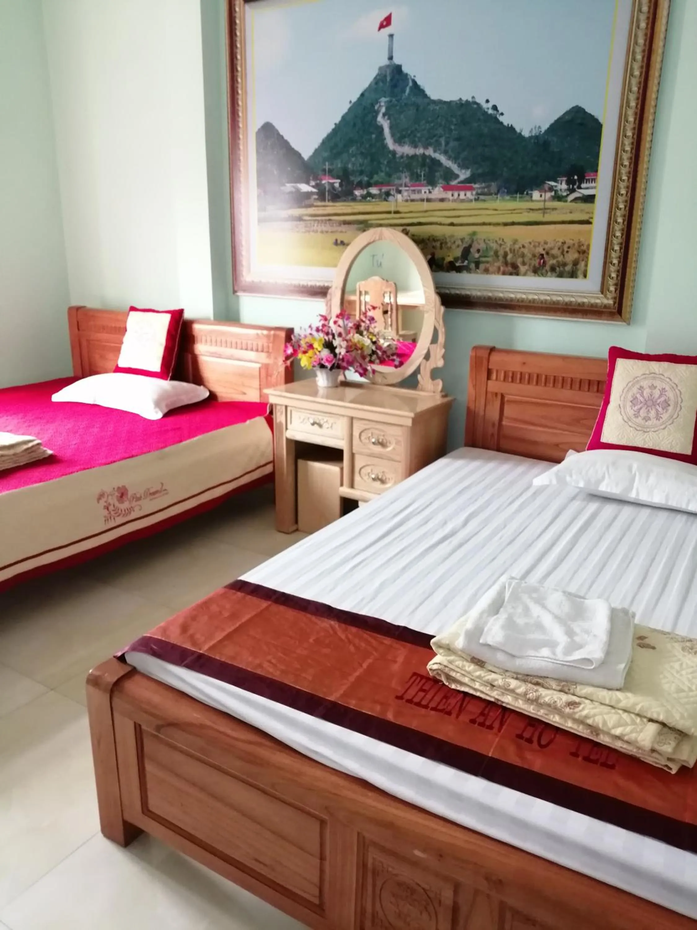 Bed in Yen Minh Hotel Thien An