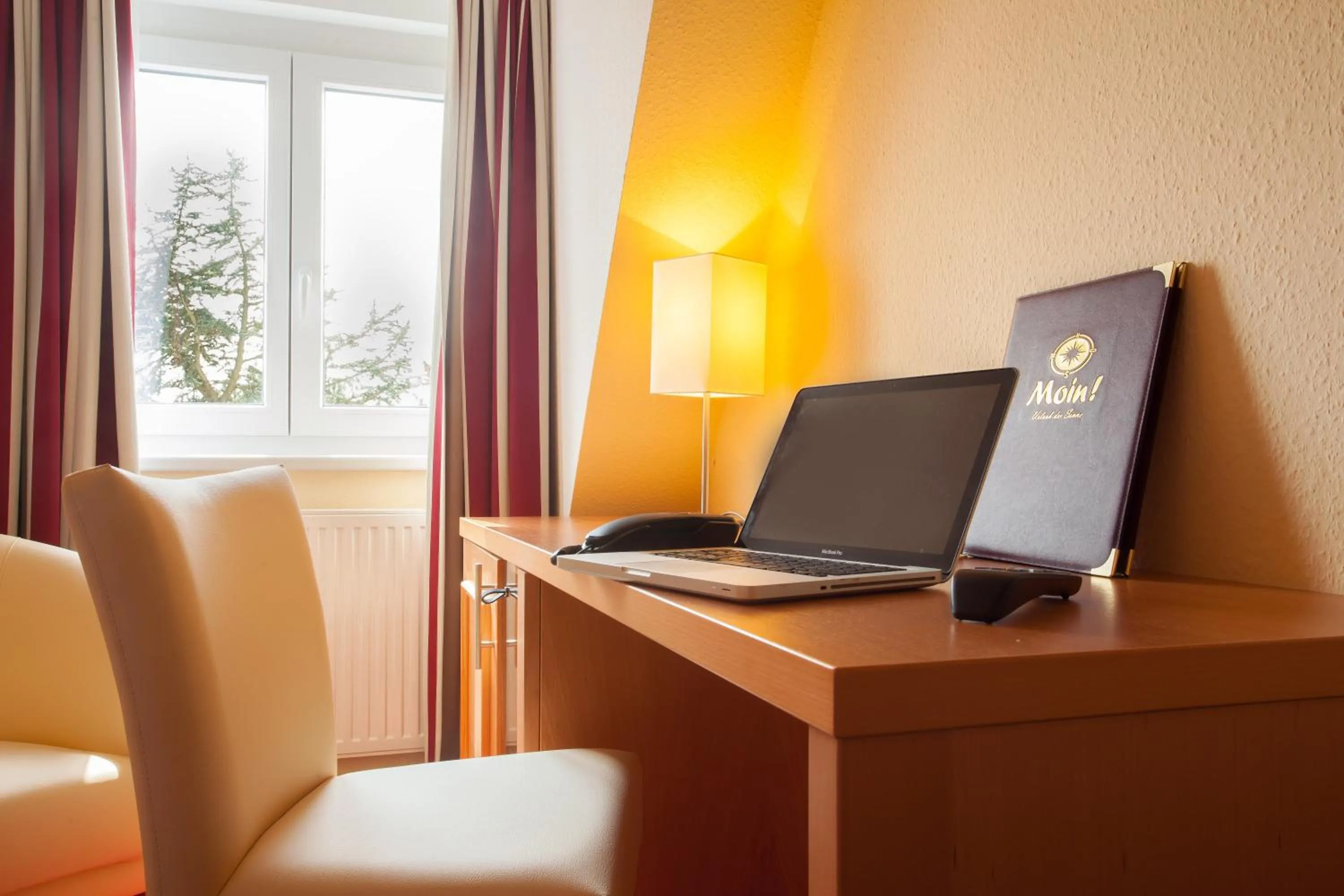 TV and multimedia in Moin Hotel Cuxhaven