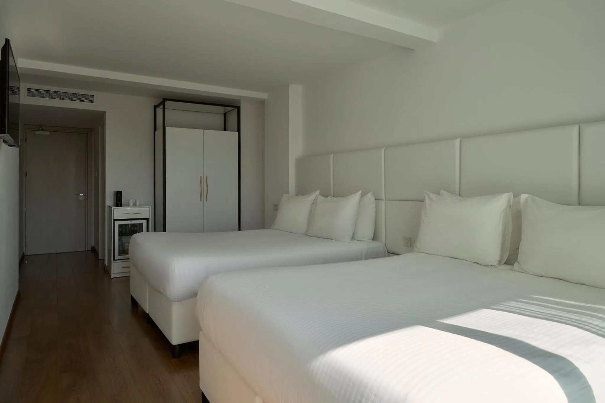 Hotel Napa Suites (Adults Only)