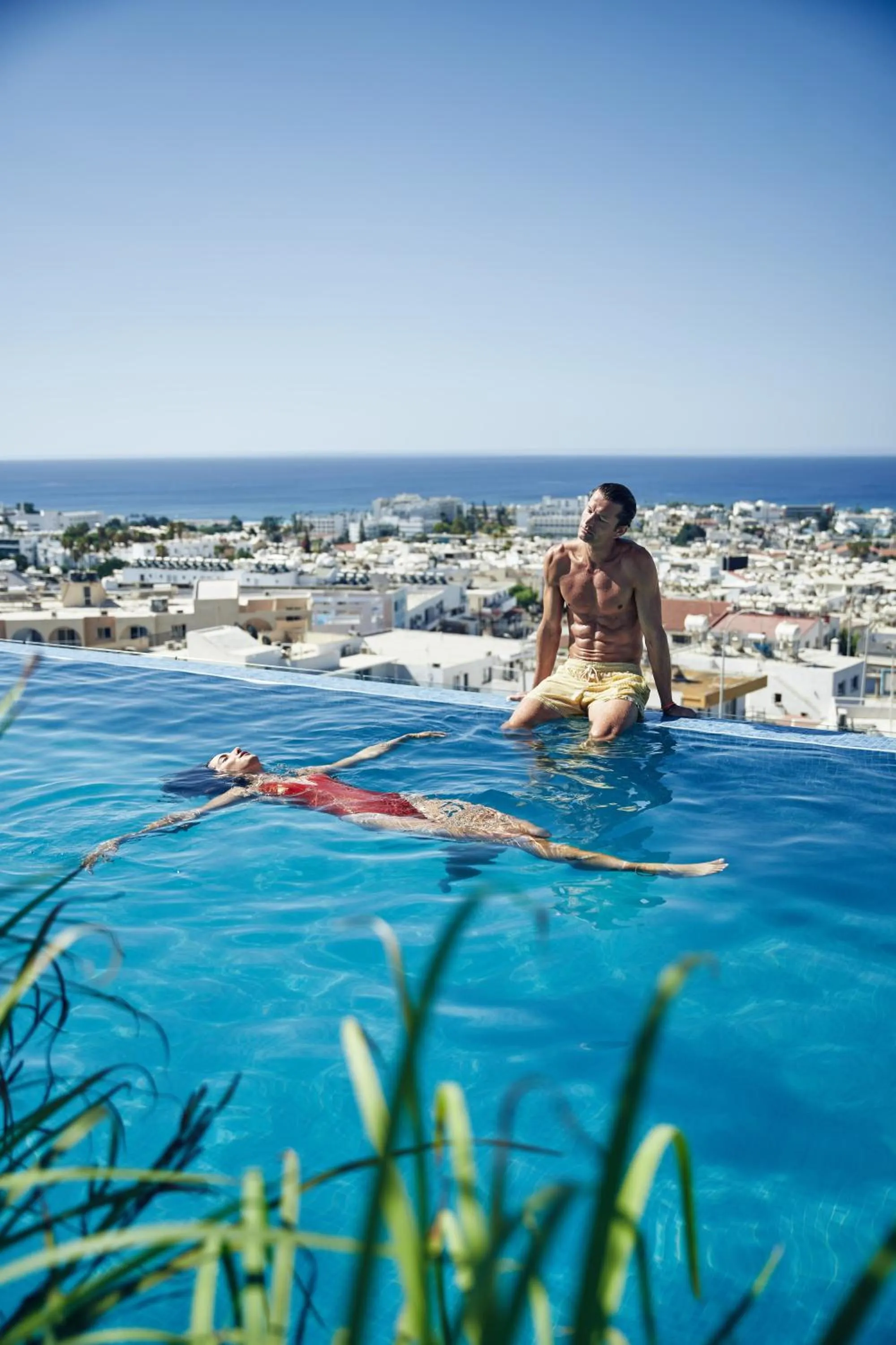 Swimming pool in Hotel Napa Suites (Adults Only)