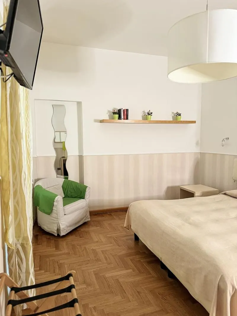 Shower, Bed in B&B Cappella Vecchia 11