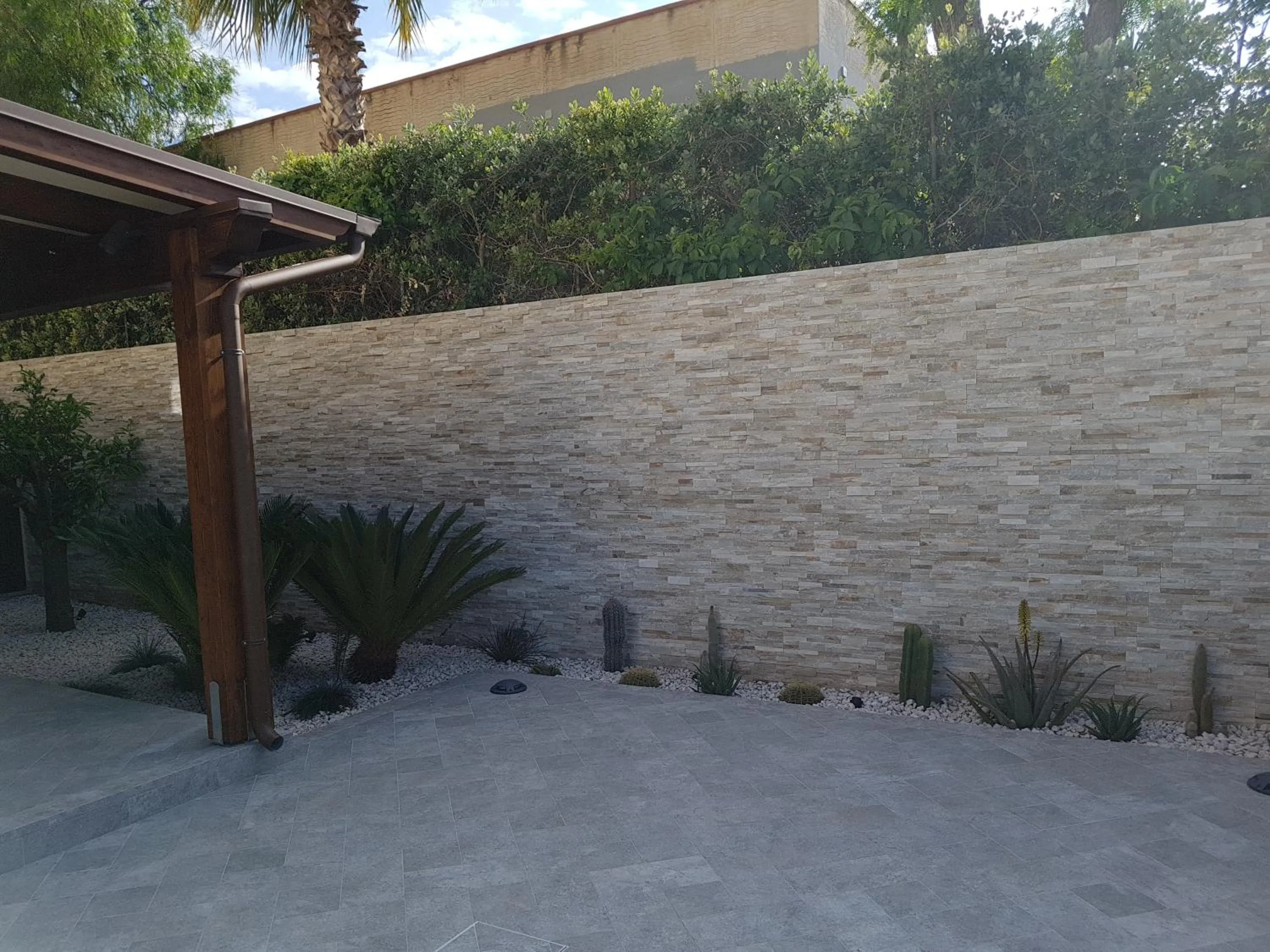 Garden in B&B Aloe Comfort Rooms