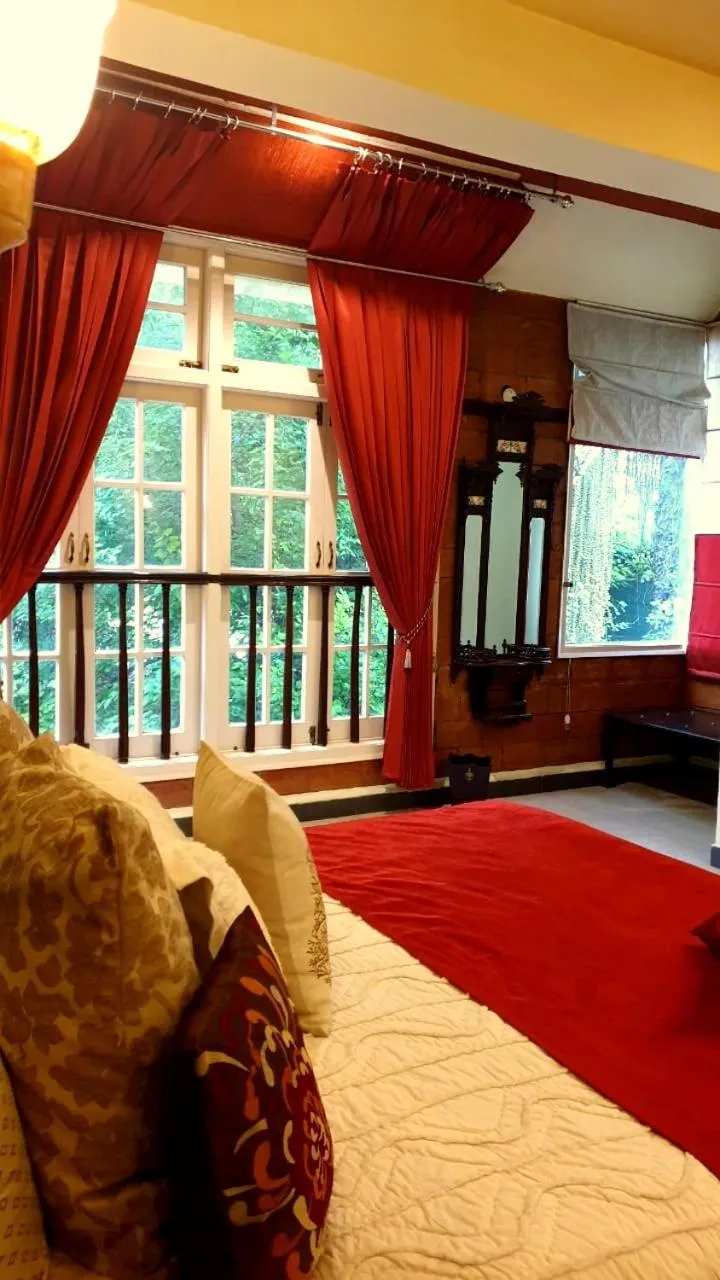 Bed in Ranjit's Svaasa Amritsar