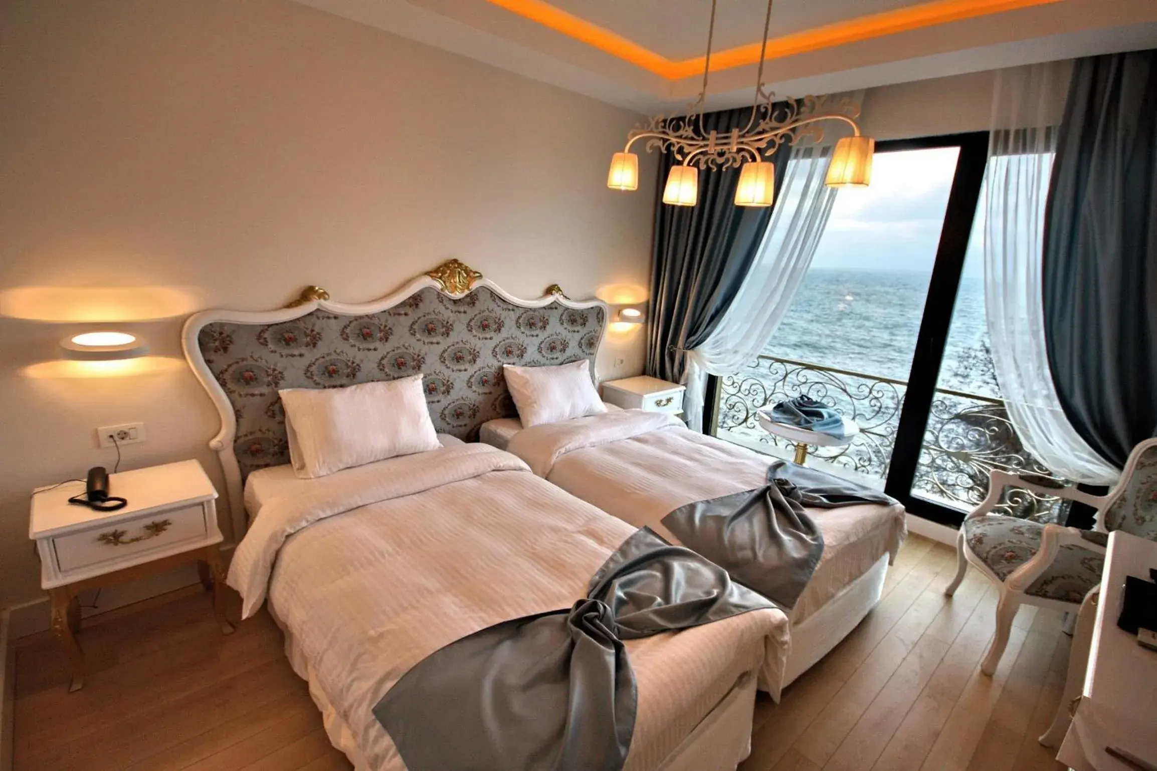 Deluxe Triple Room - single occupancy in Bab-i Zer Hotel Deluxe Triple Room - single occupancy in Bab-i Zer Hotel