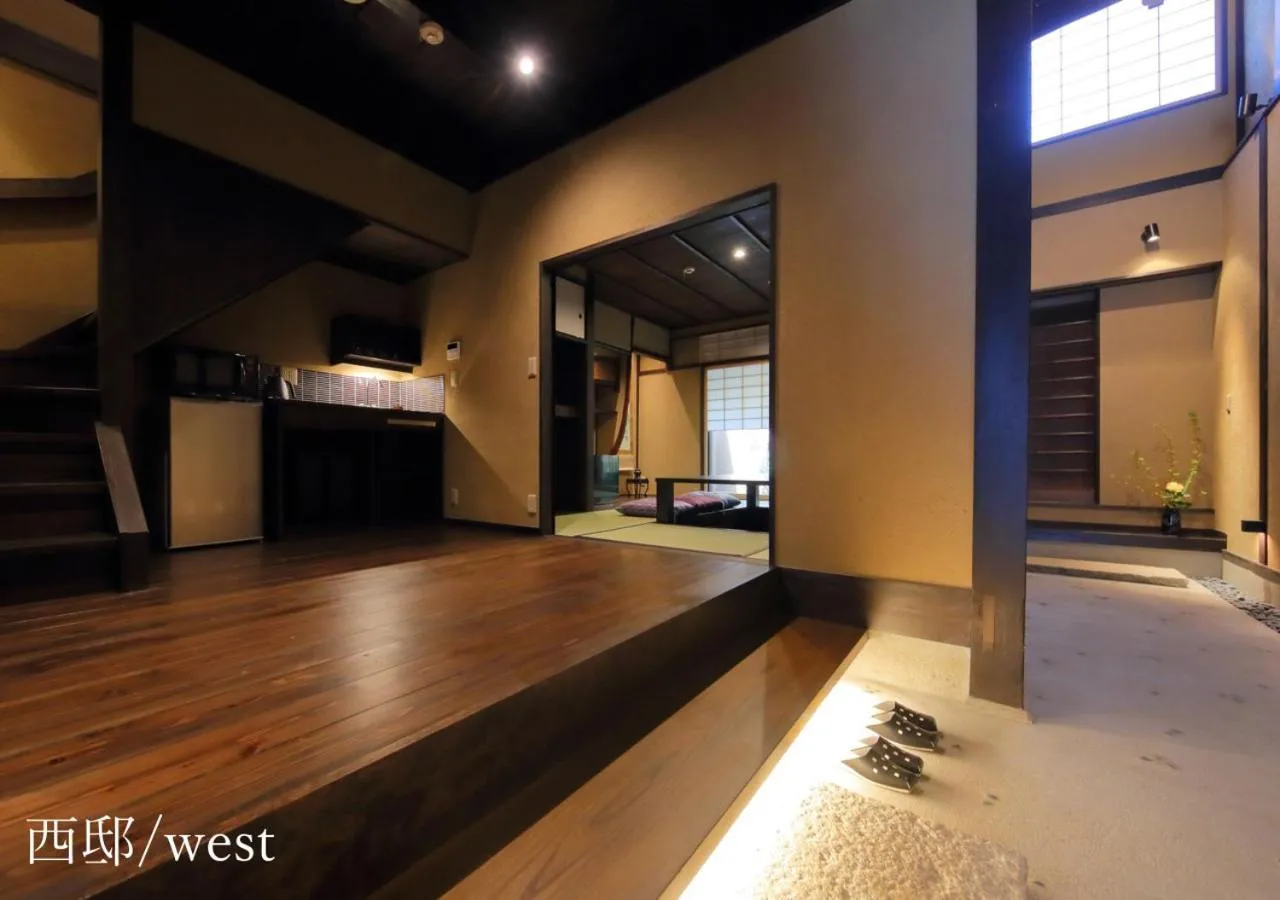 Area and facilities in Houka