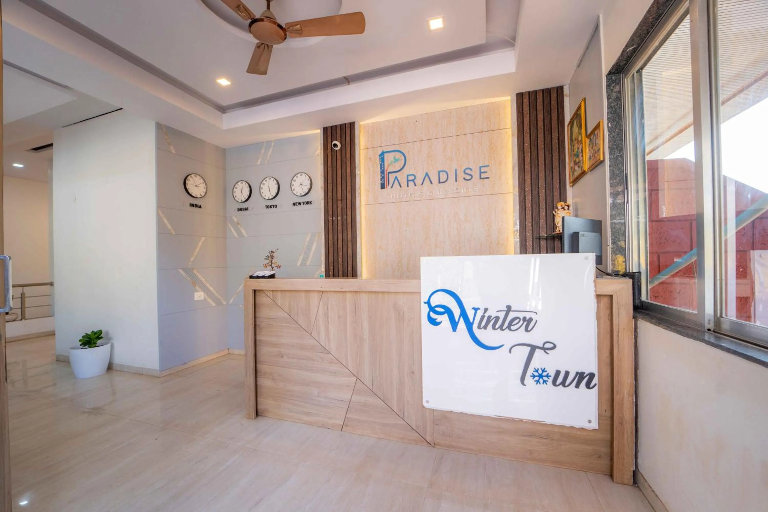 Lobby or reception in Treebo Winter Town Venna Lake