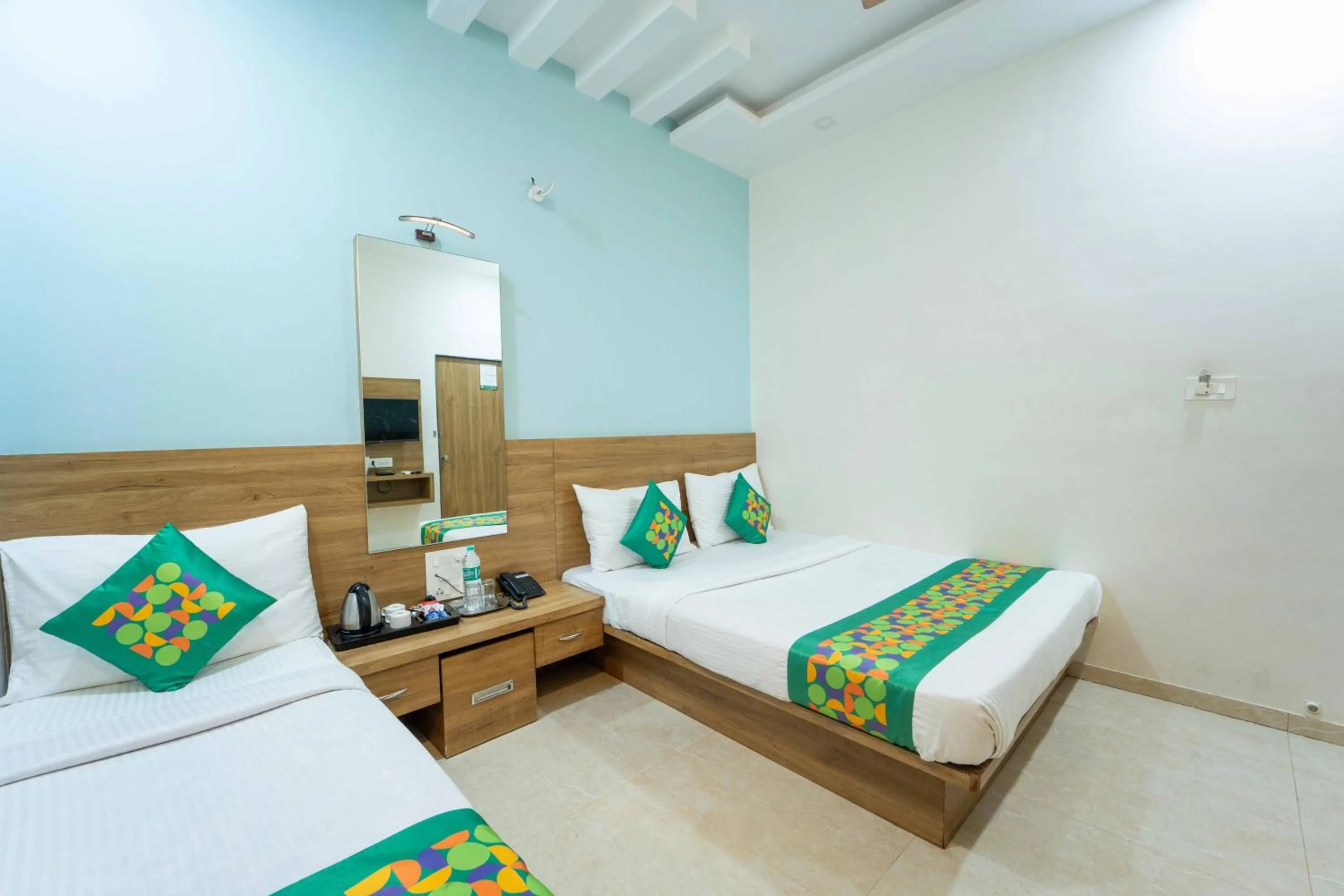 Bedroom, Bed in Treebo Winter Town Venna Lake