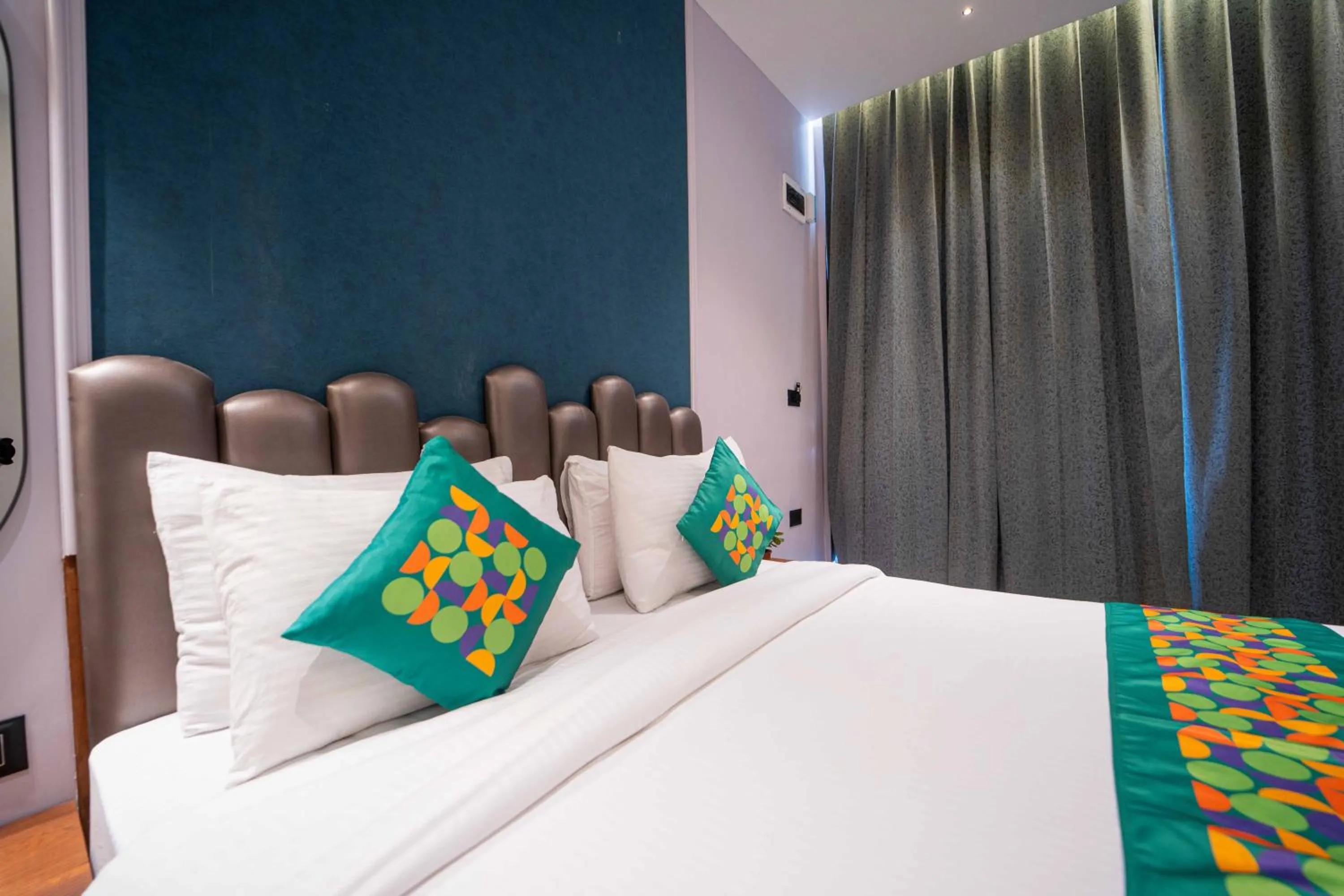 Bedroom, Bed in Treebo Winter Town Venna Lake