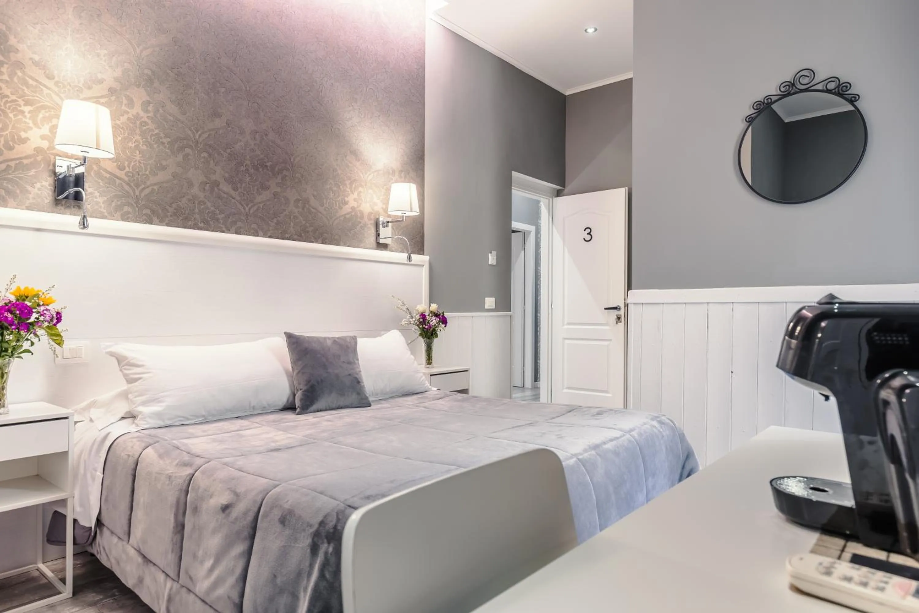 Bedroom, Bed in Bed And Best