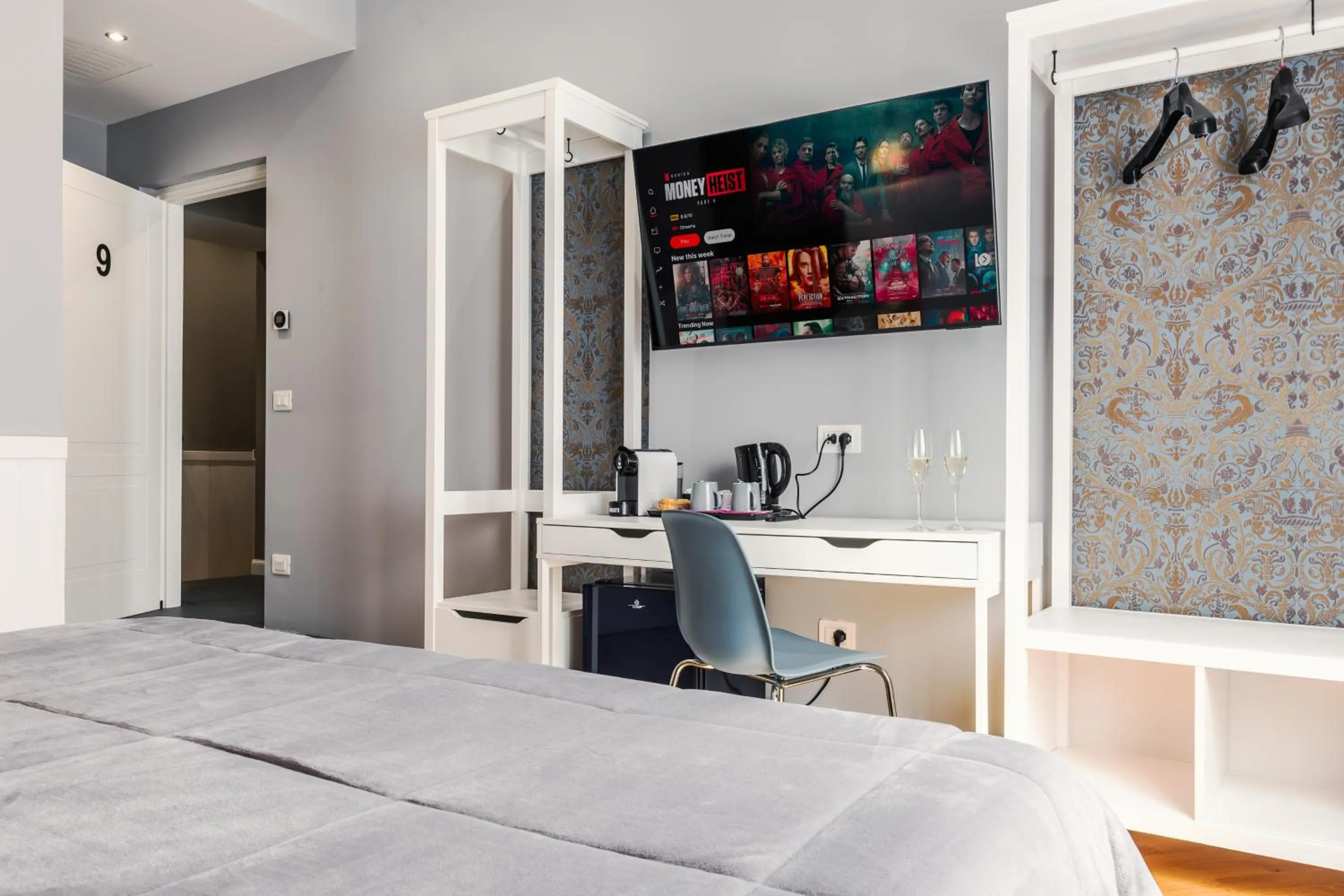 Bedroom, Bed in Bed And Best