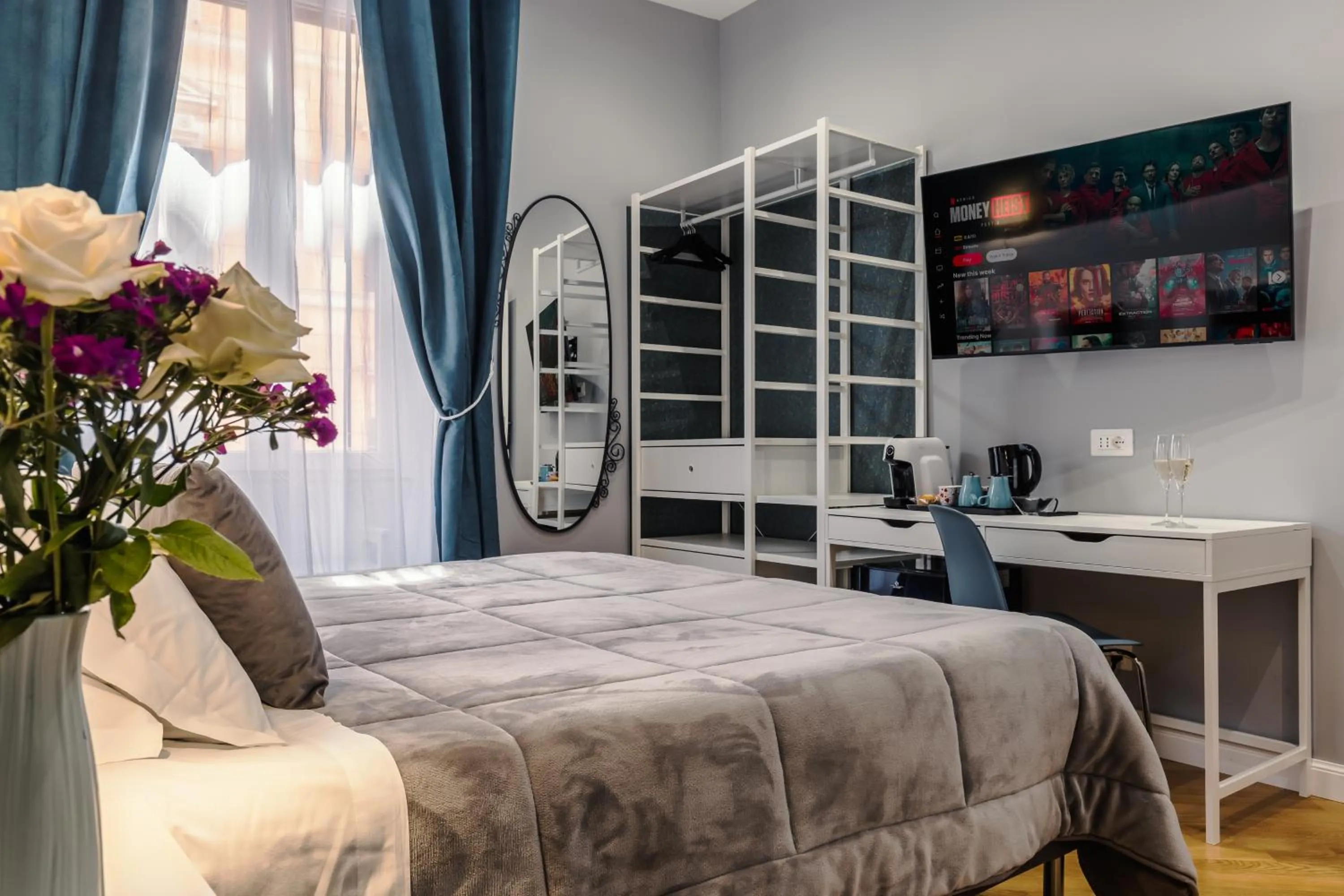 Bedroom, Bed in Bed And Best