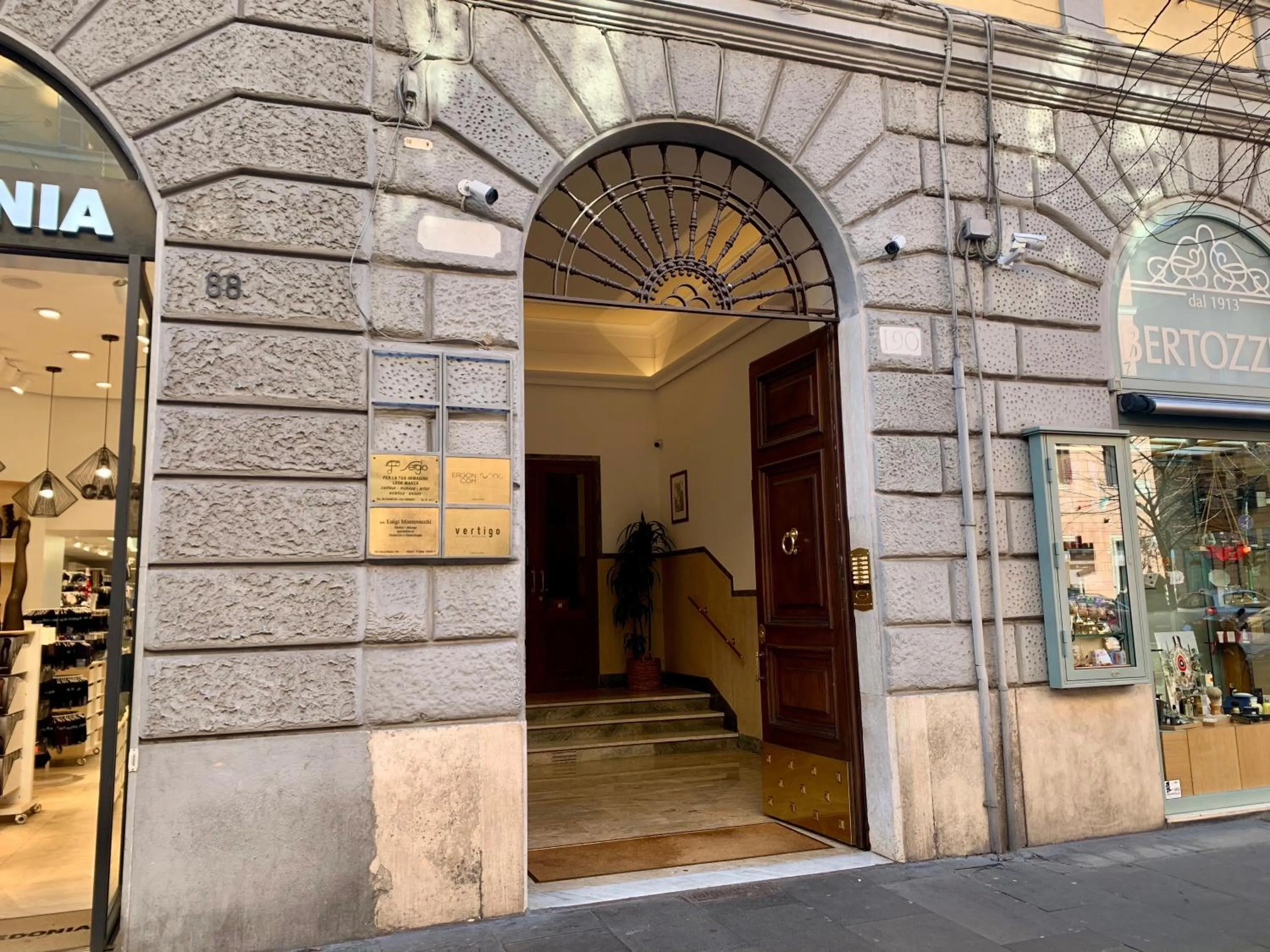 Property building in Bed And Best