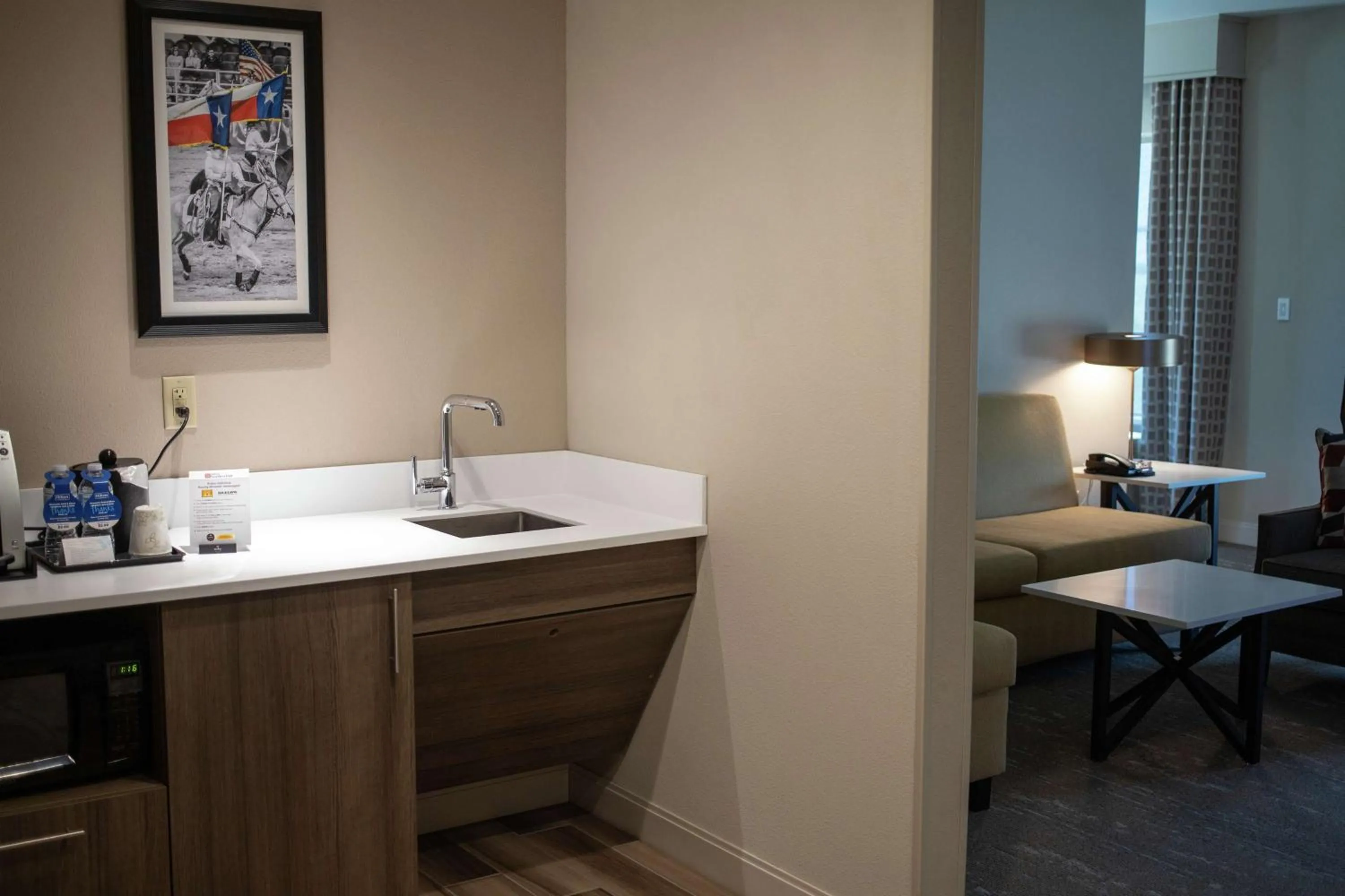 Living room in Hilton Garden Inn Waco