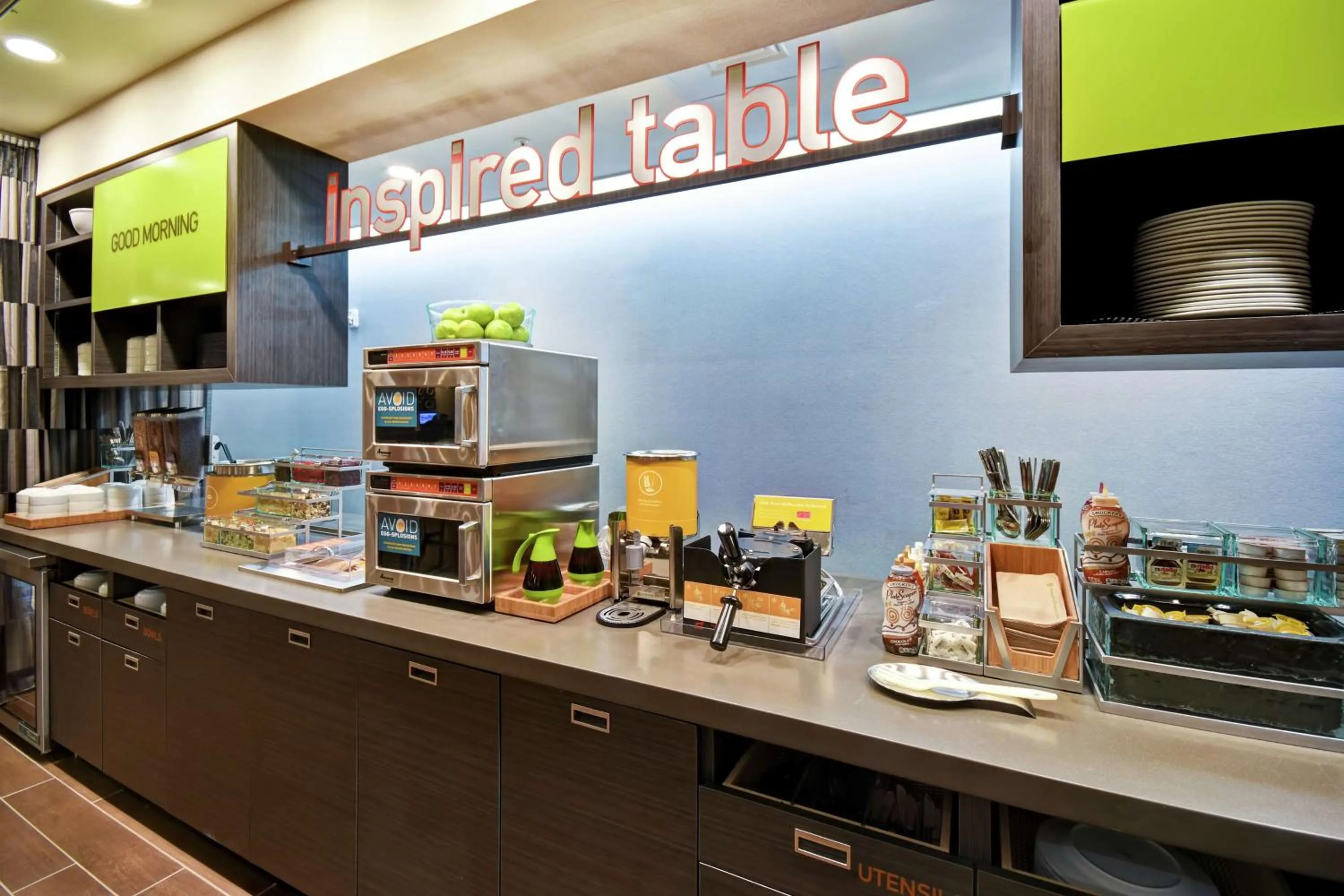 Breakfast in Home2 Suites By Hilton Smyrna Nashville