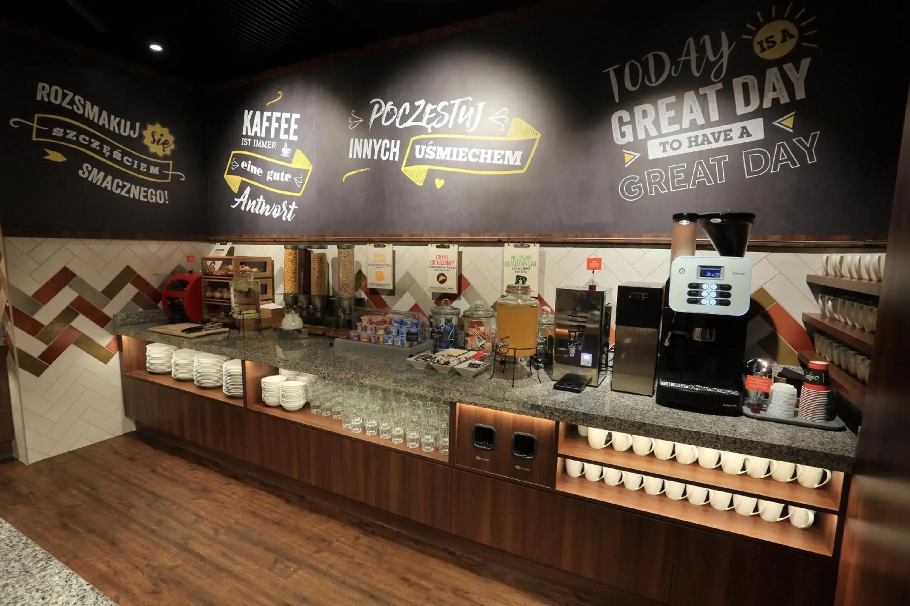 Restaurant/places to eat in Hampton By Hilton Gdansk Old Town Restaurant/places to eat in Hampton By Hilton Gdansk Old Town