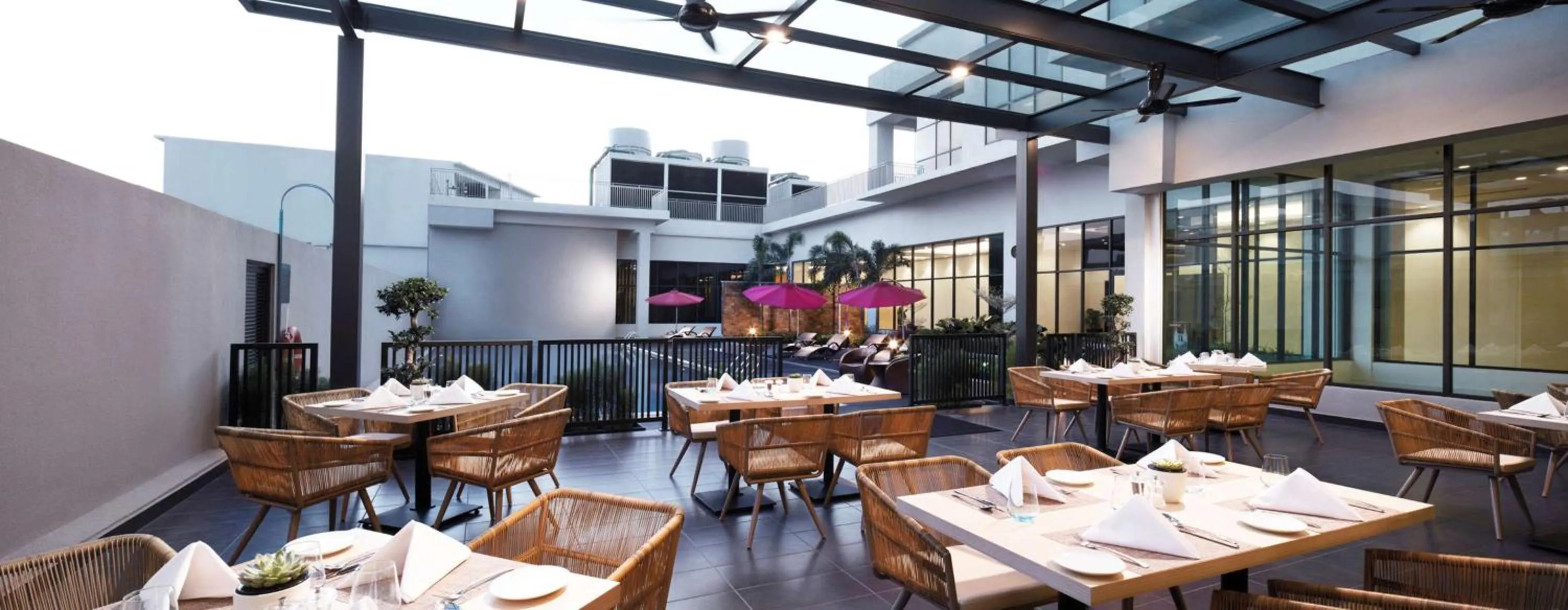 Restaurant/places to eat in Hilton Garden Inn Puchong