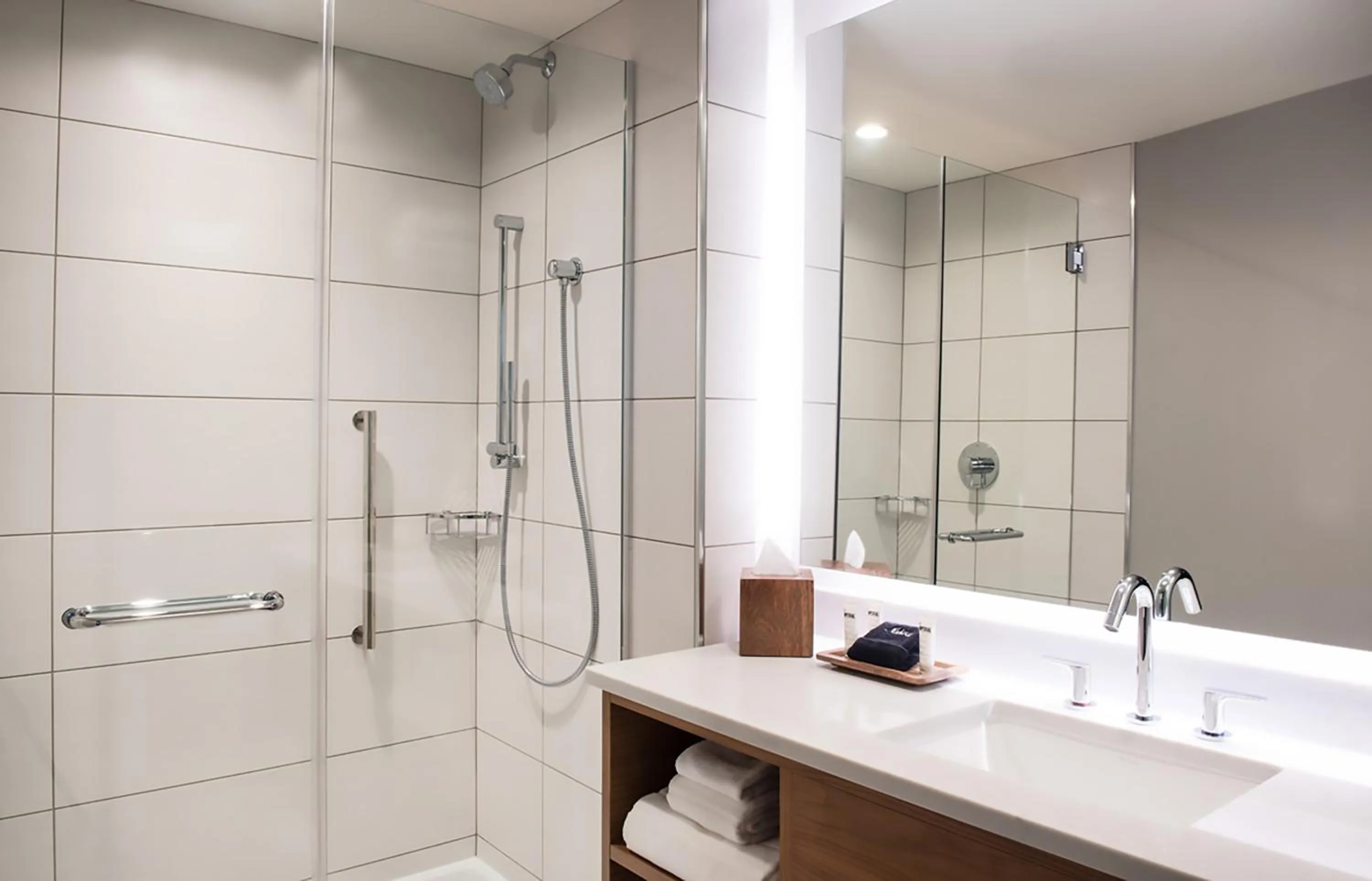 Shower in The Charter Hotel Seattle, Curio Collection By Hilton