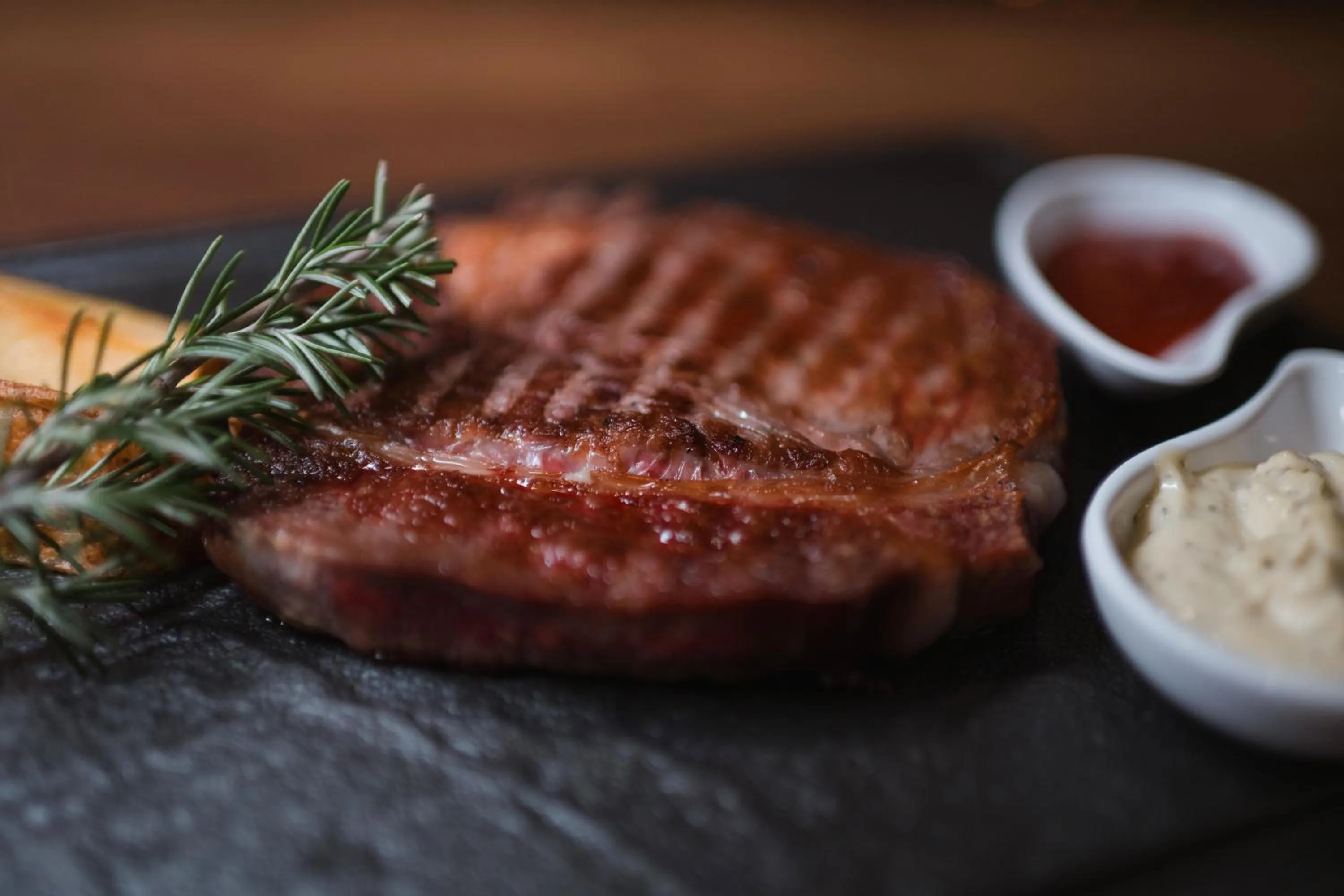 Food and drinks in Bhotel