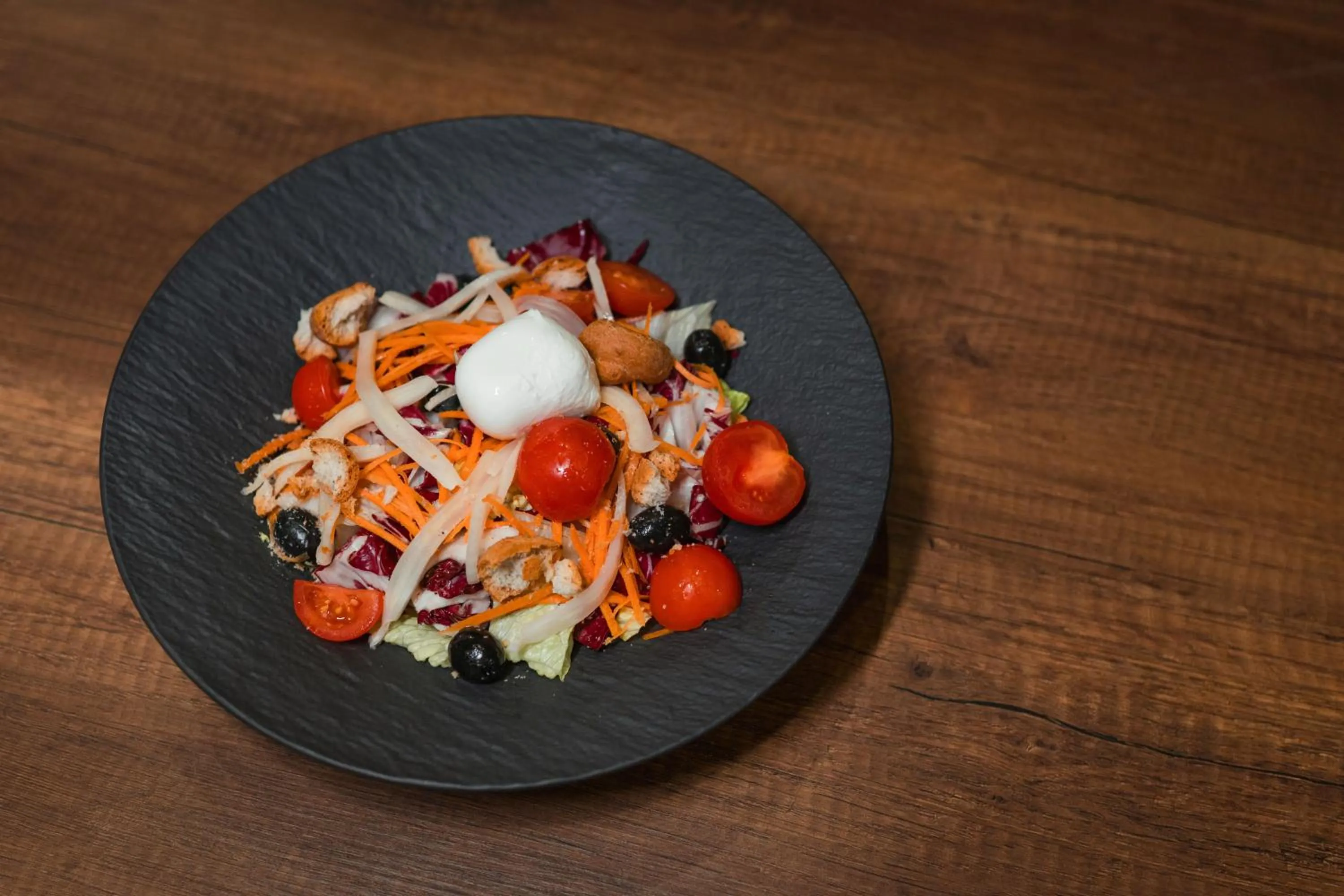 Food and drinks in Bhotel