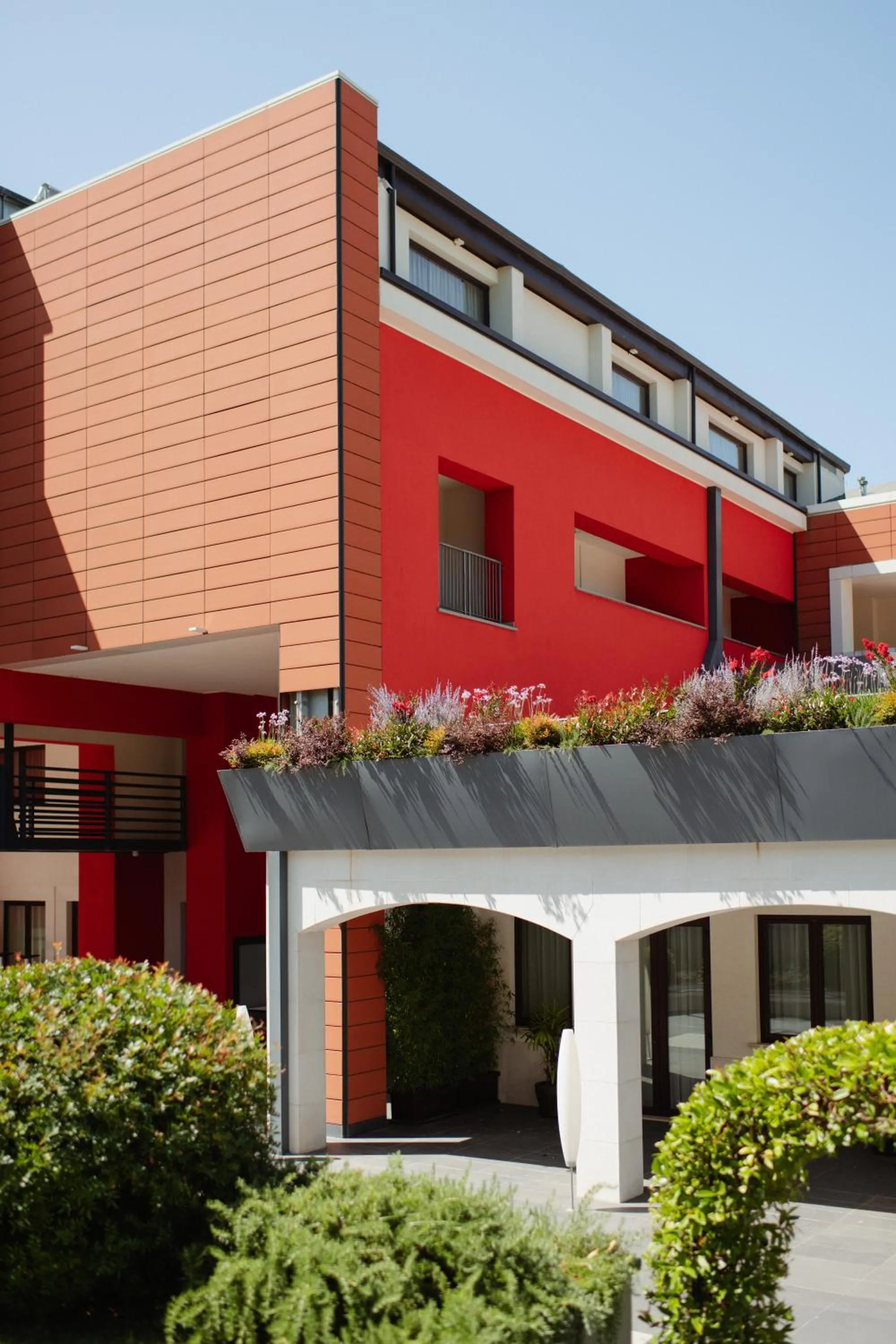 Property building in Bhotel