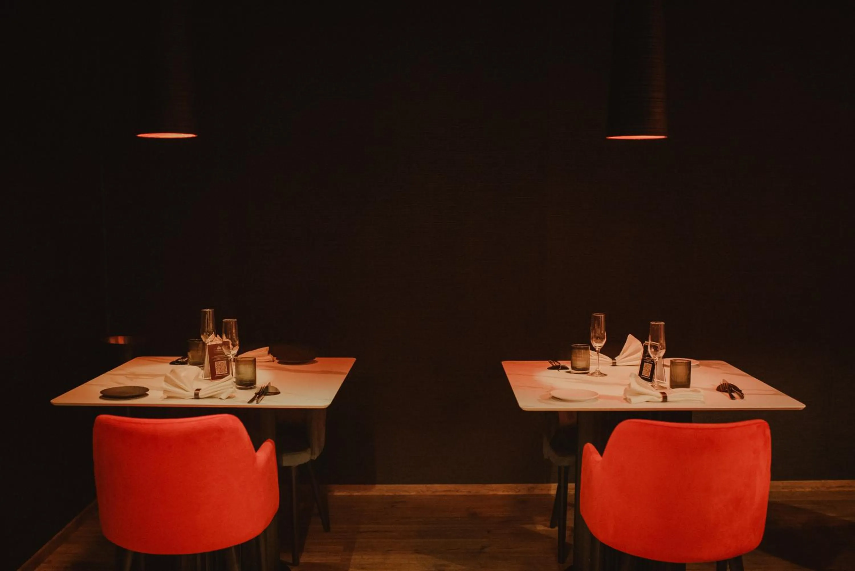 Restaurant/places to eat in Bhotel