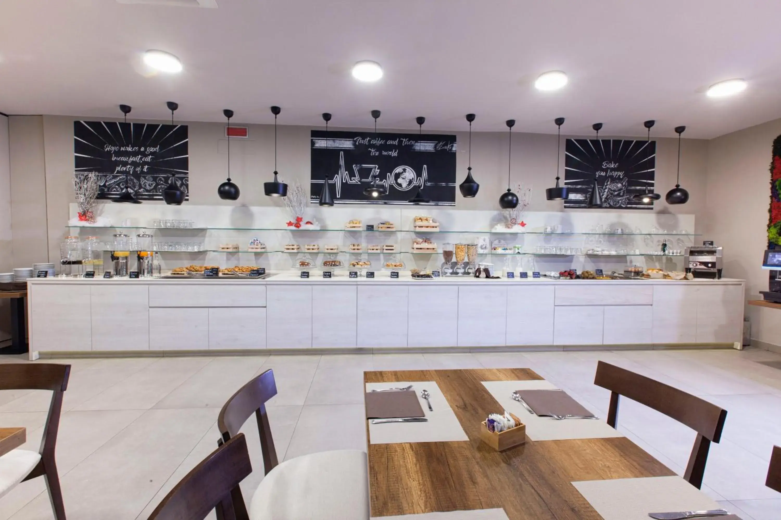 Breakfast in Bhotel Breakfast in Bhotel