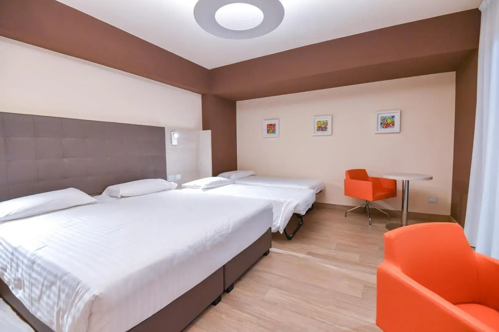 Bed in Bhotel Bed in Bhotel