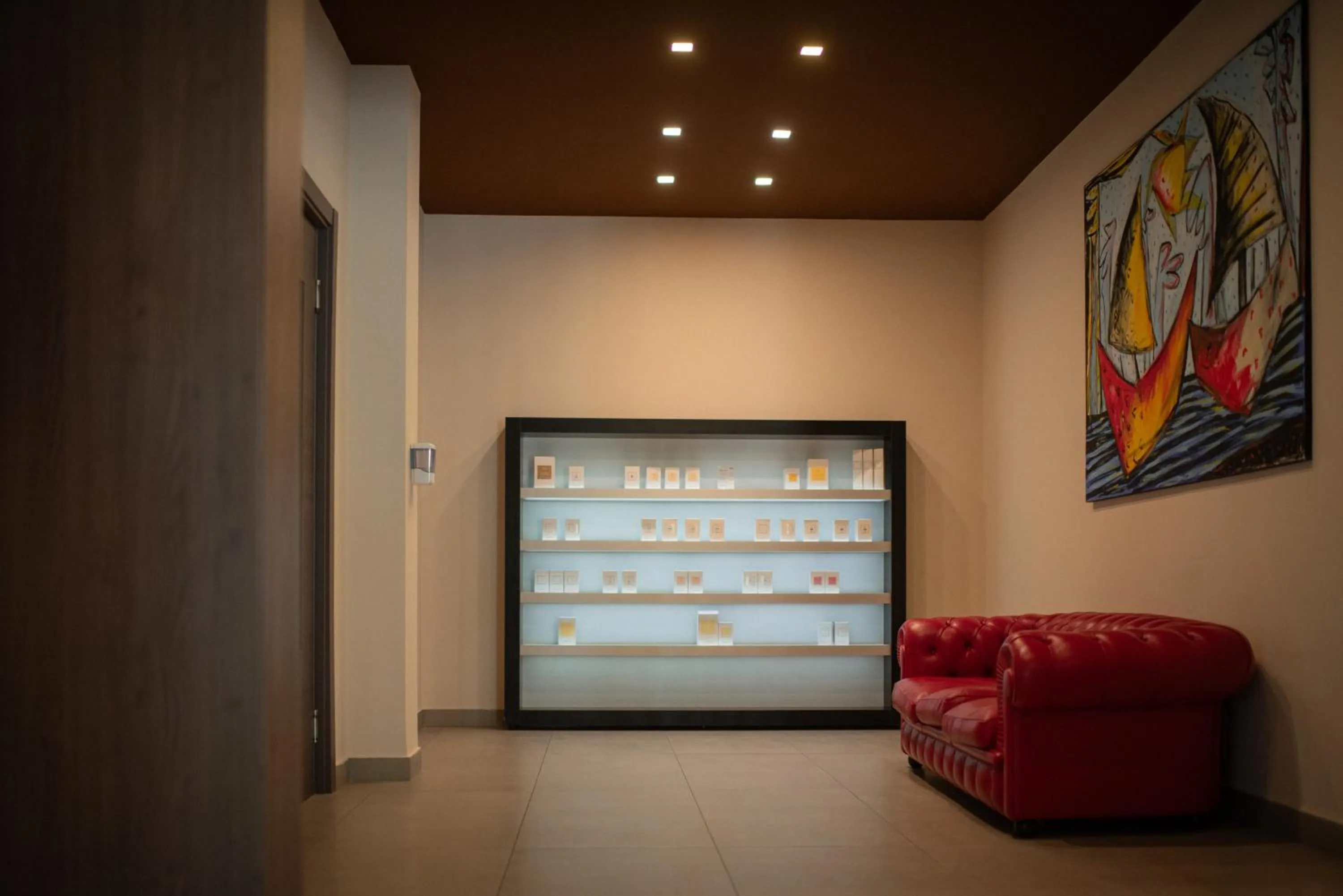 Shopping Area in Bhotel