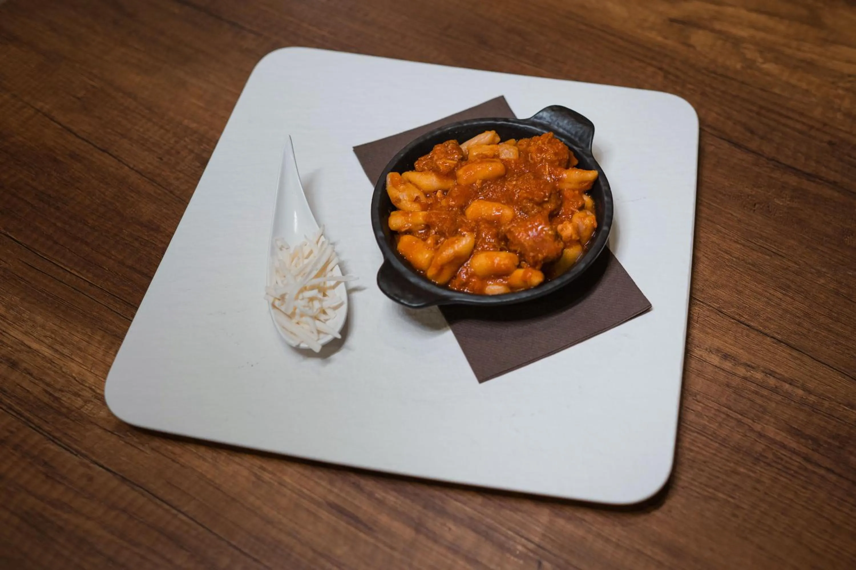 Food and drinks in Bhotel