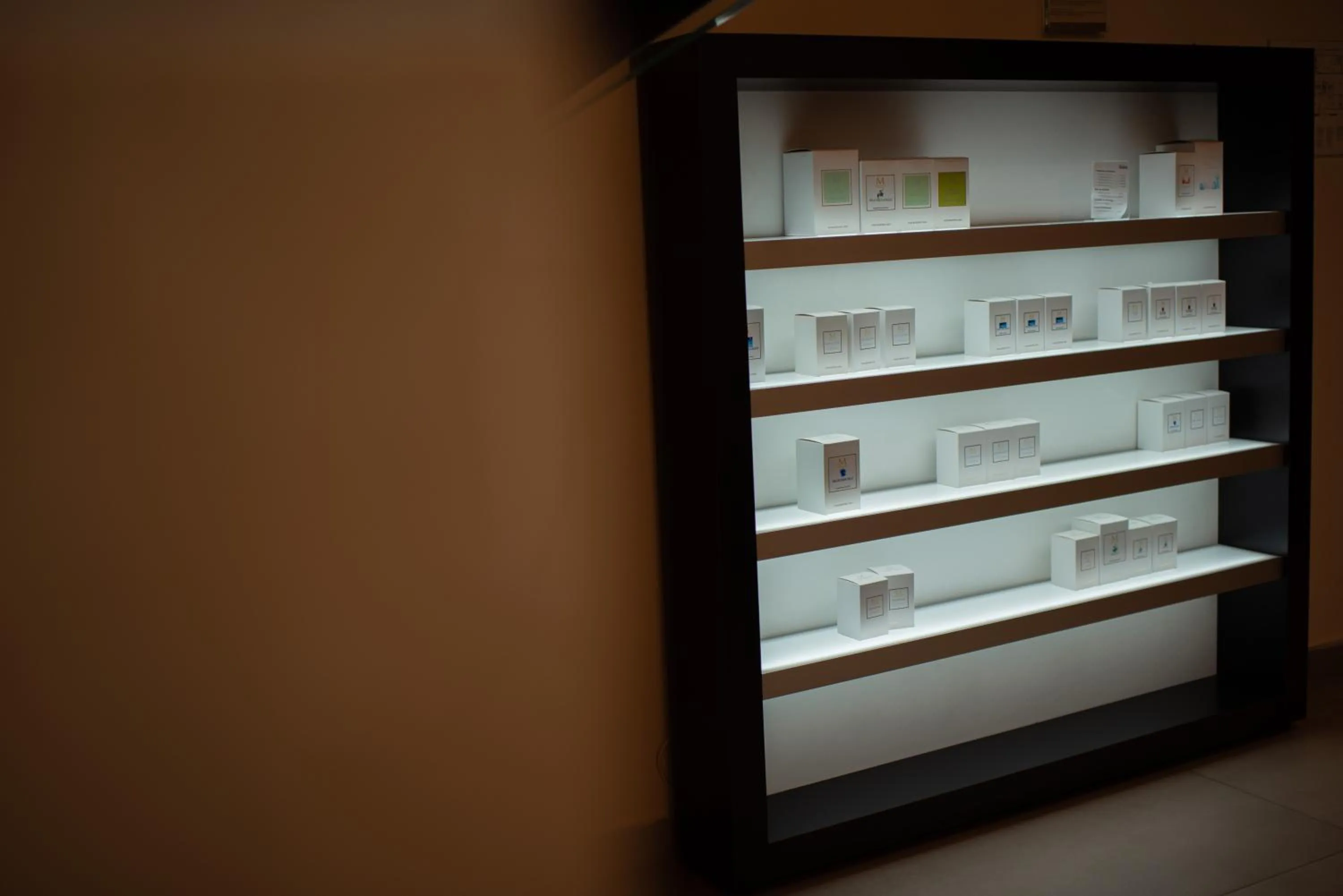 Shopping Area in Bhotel