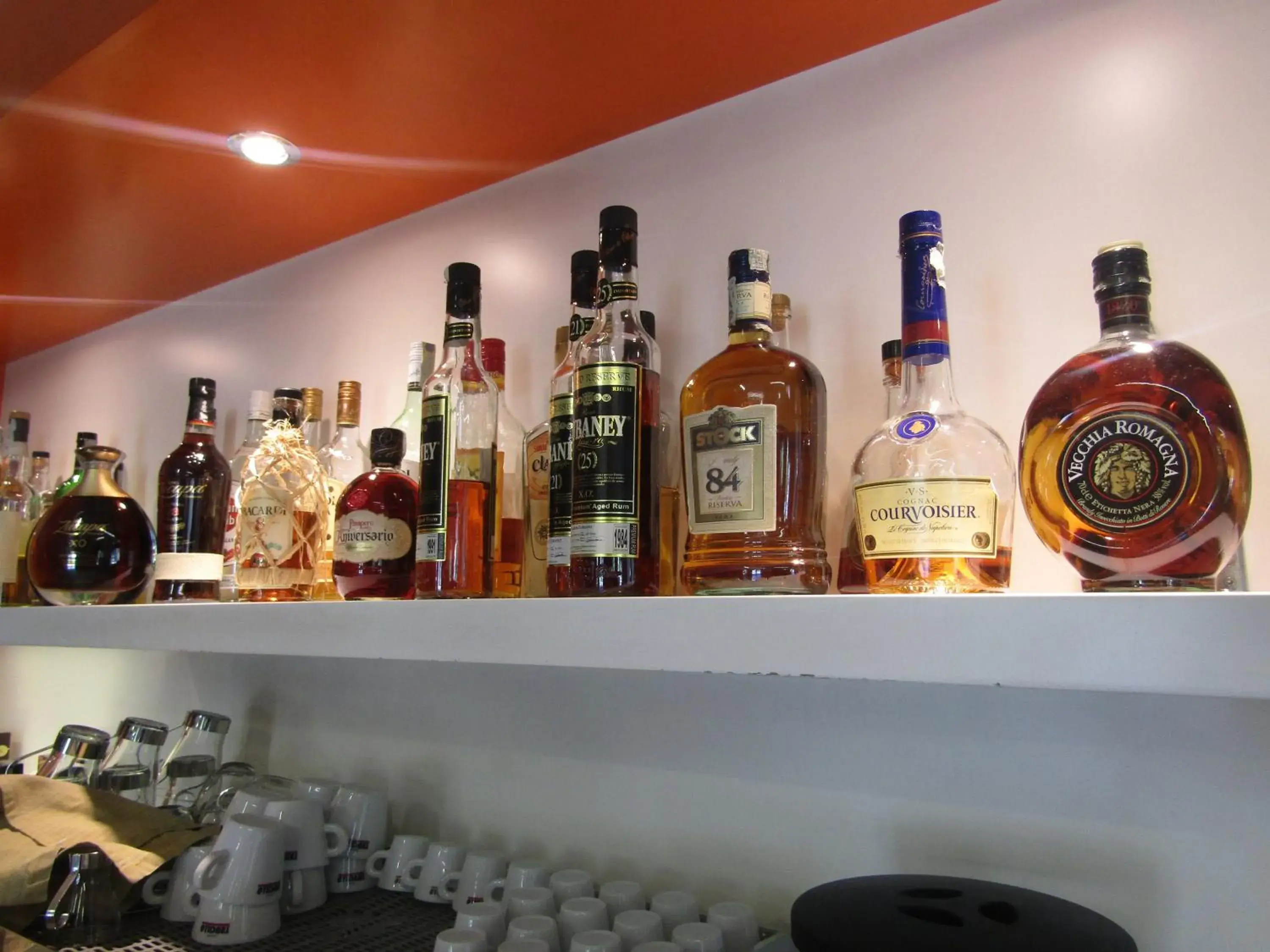 Lounge or bar in Bhotel Lounge or bar in Bhotel