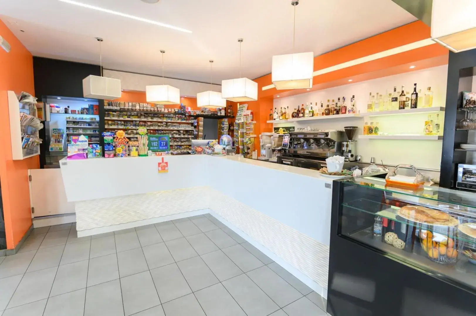 Lounge or bar in Bhotel Lounge or bar in Bhotel