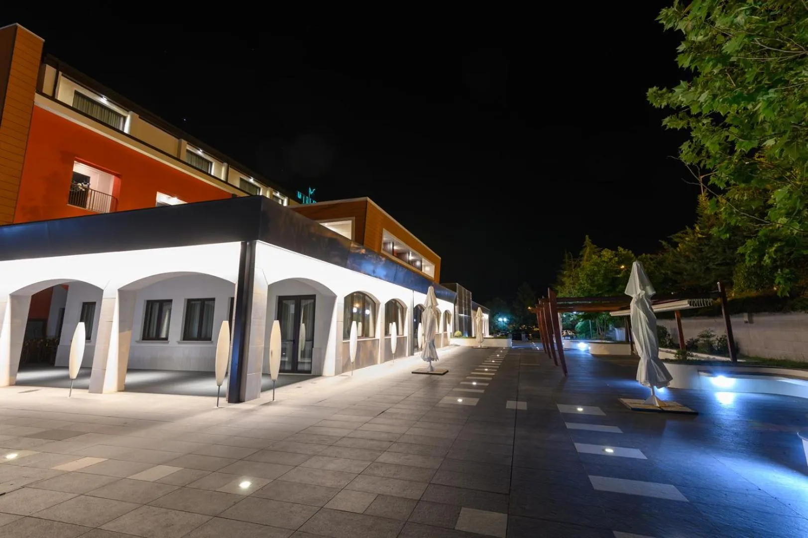 Property building in Bhotel