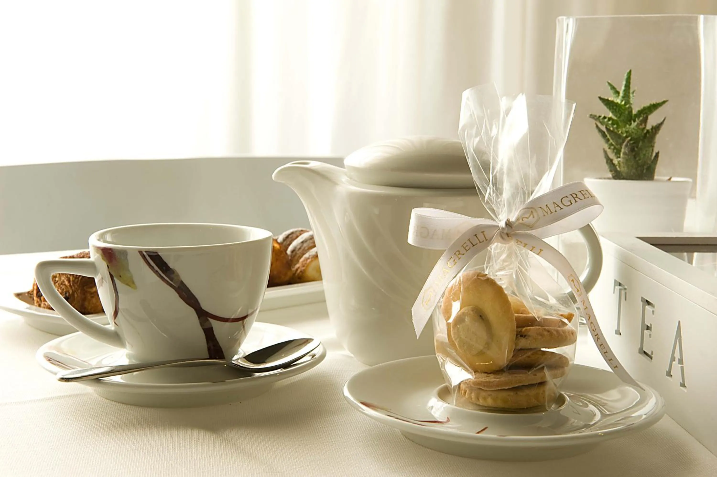 Coffee/tea facilities in Hotel La Corte