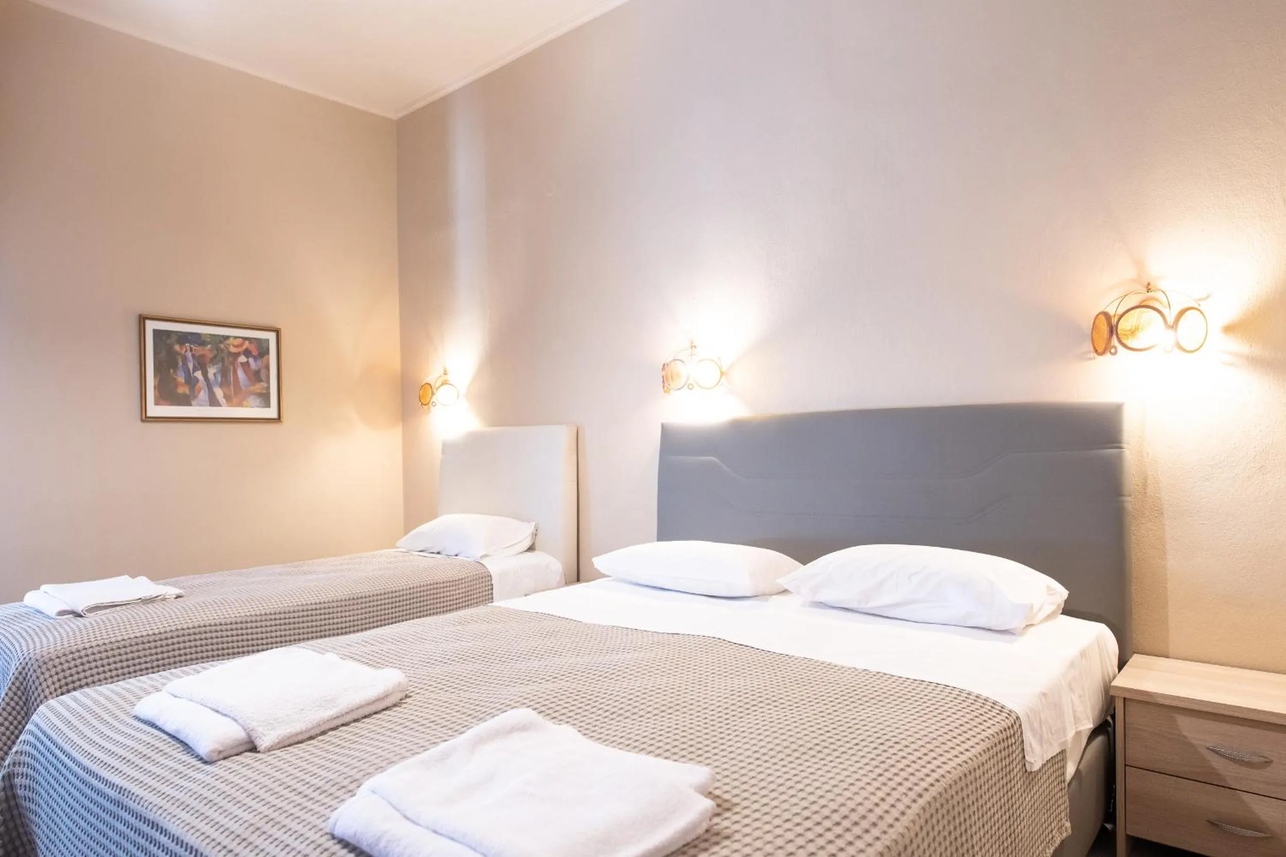 Bed in Yannis Hotel