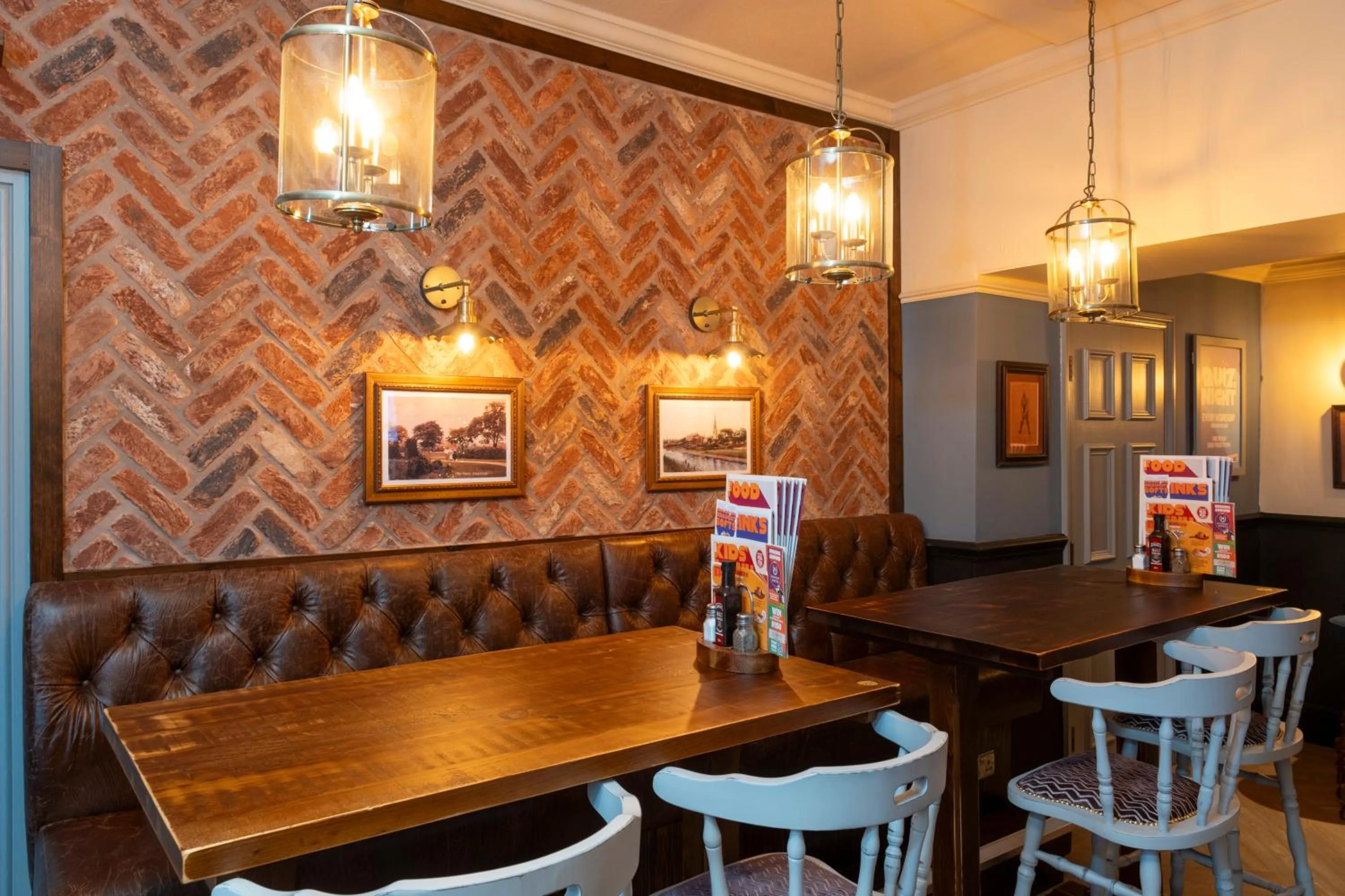 Restaurant/places to eat in Charnwood Arms By Greene King Inns