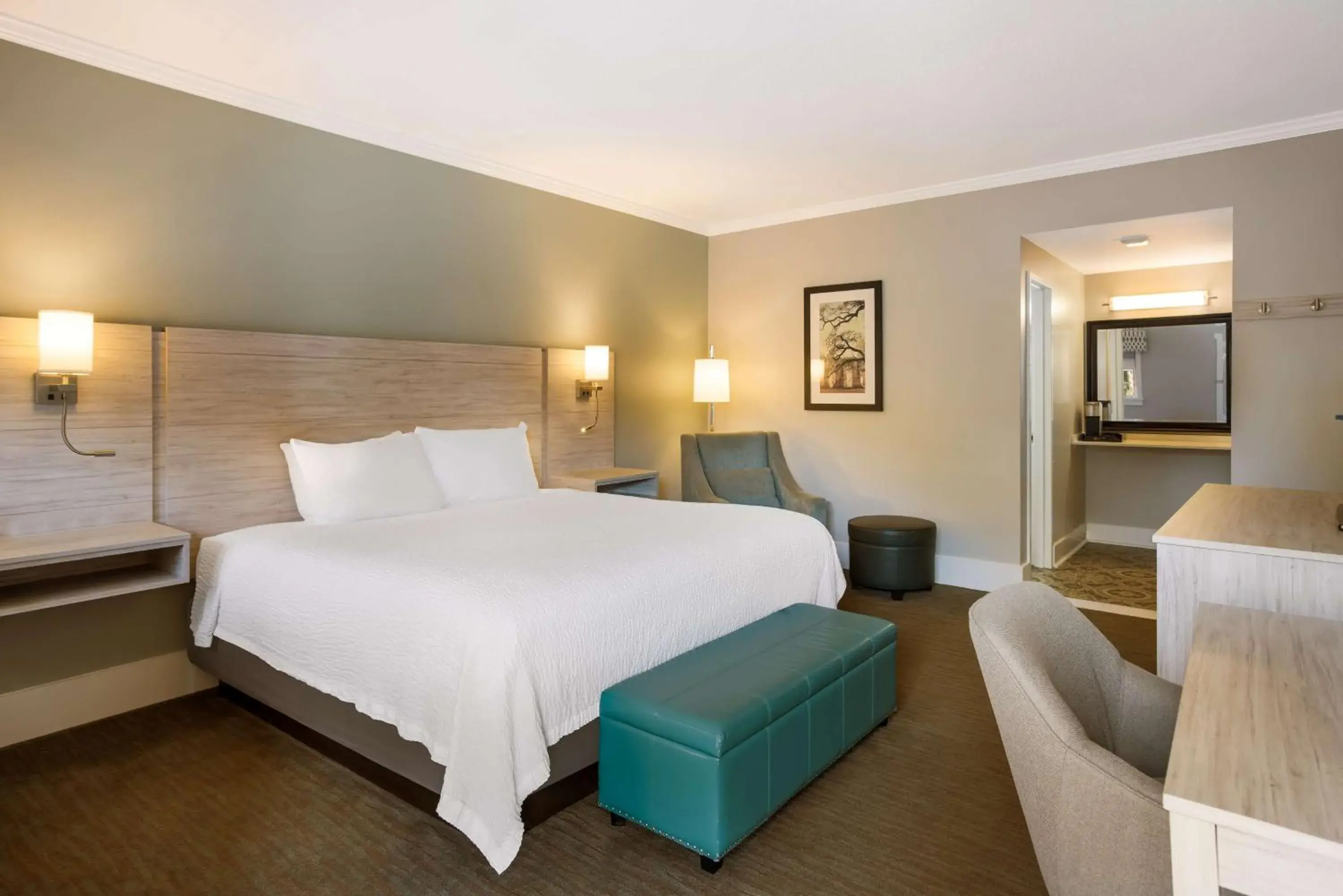 King Room - Mobility Access/Non-Smoking in Best Western Sea Island Inn King Room - Mobility Access/Non-Smoking in Best Western Sea Island Inn