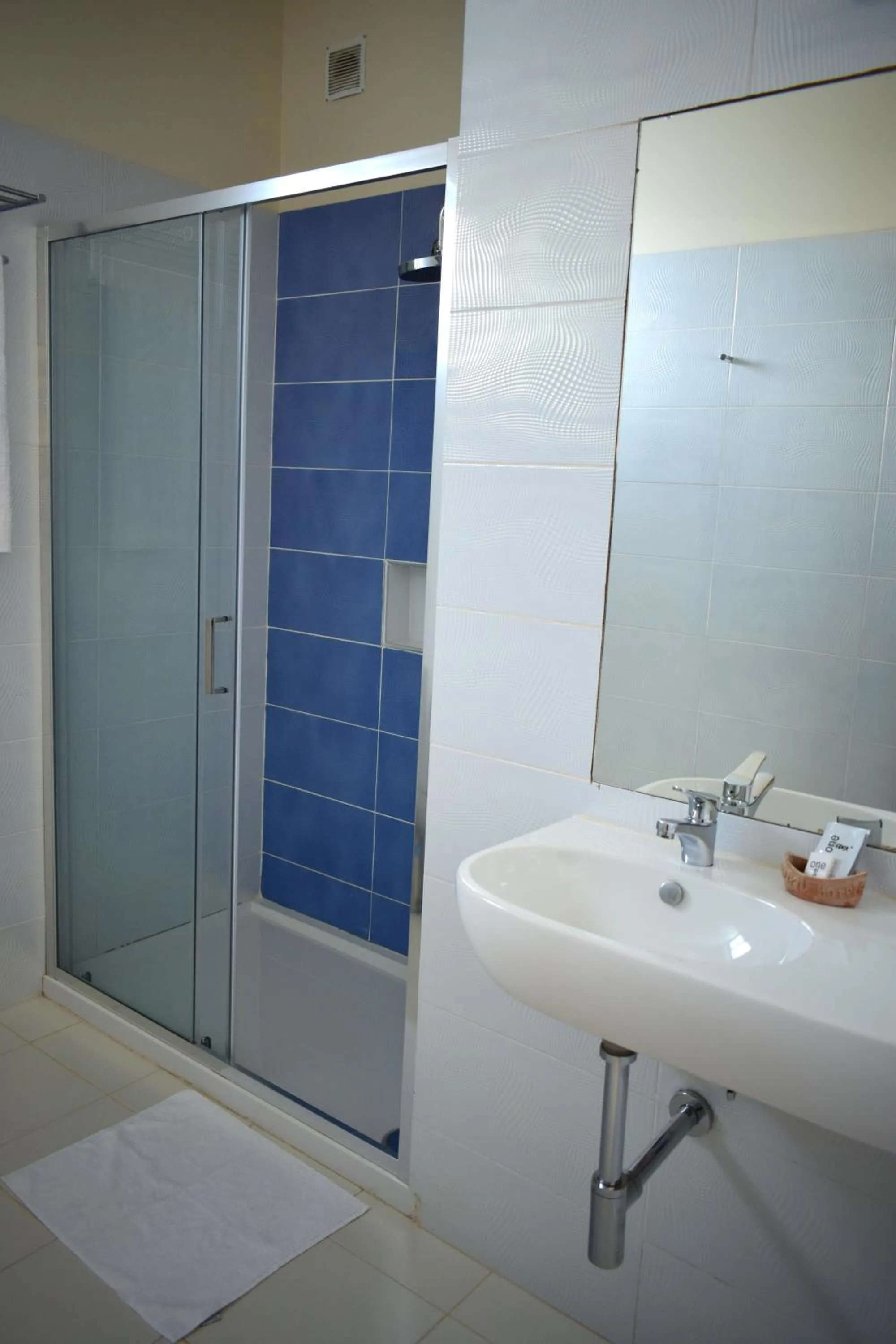 Bathroom in Ouril Hotel Agueda