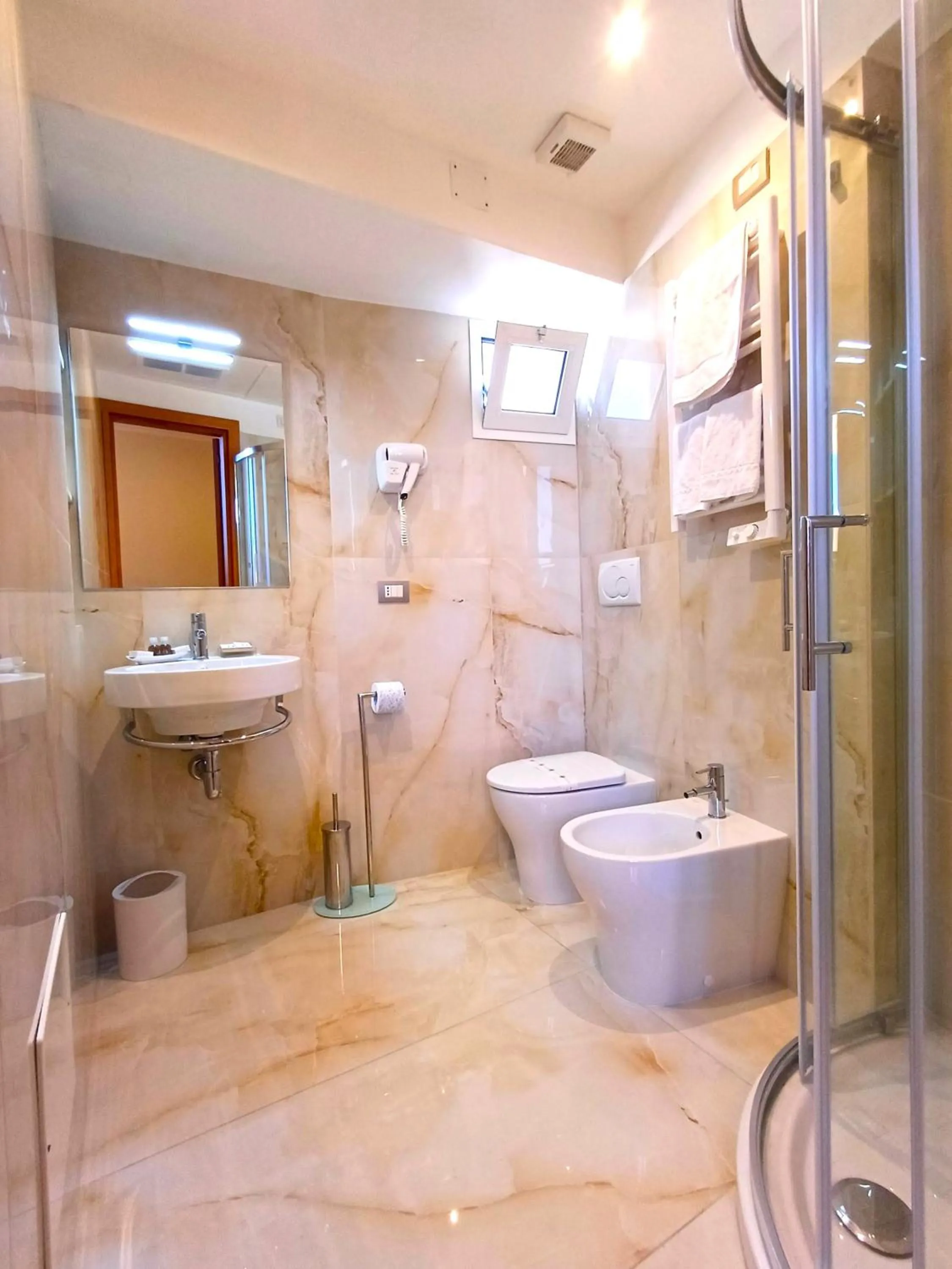 Bathroom in Hotel L'Arcangelo - Boutique Hotel