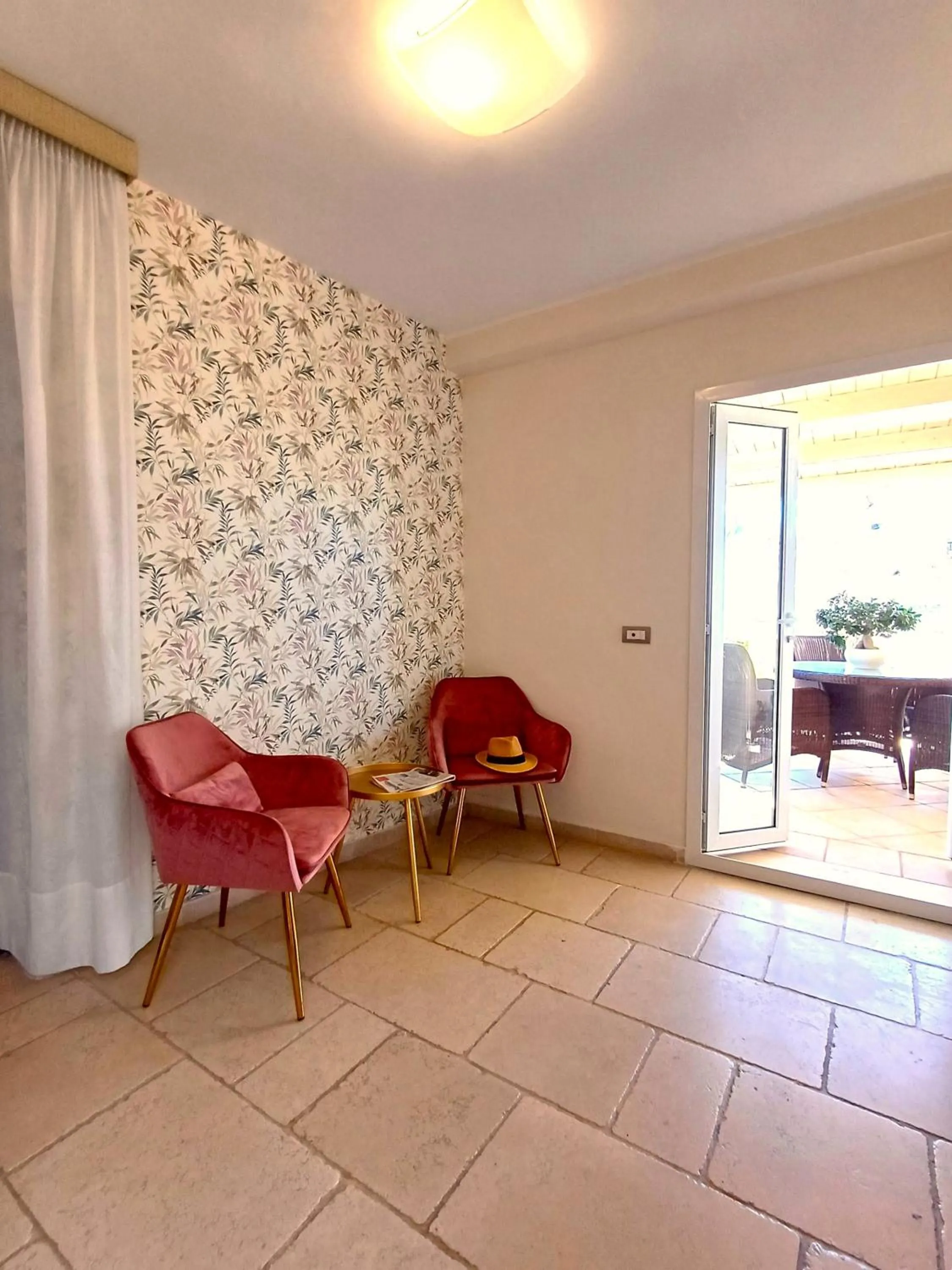 Balcony/Terrace in Hotel L'Arcangelo - Boutique Hotel