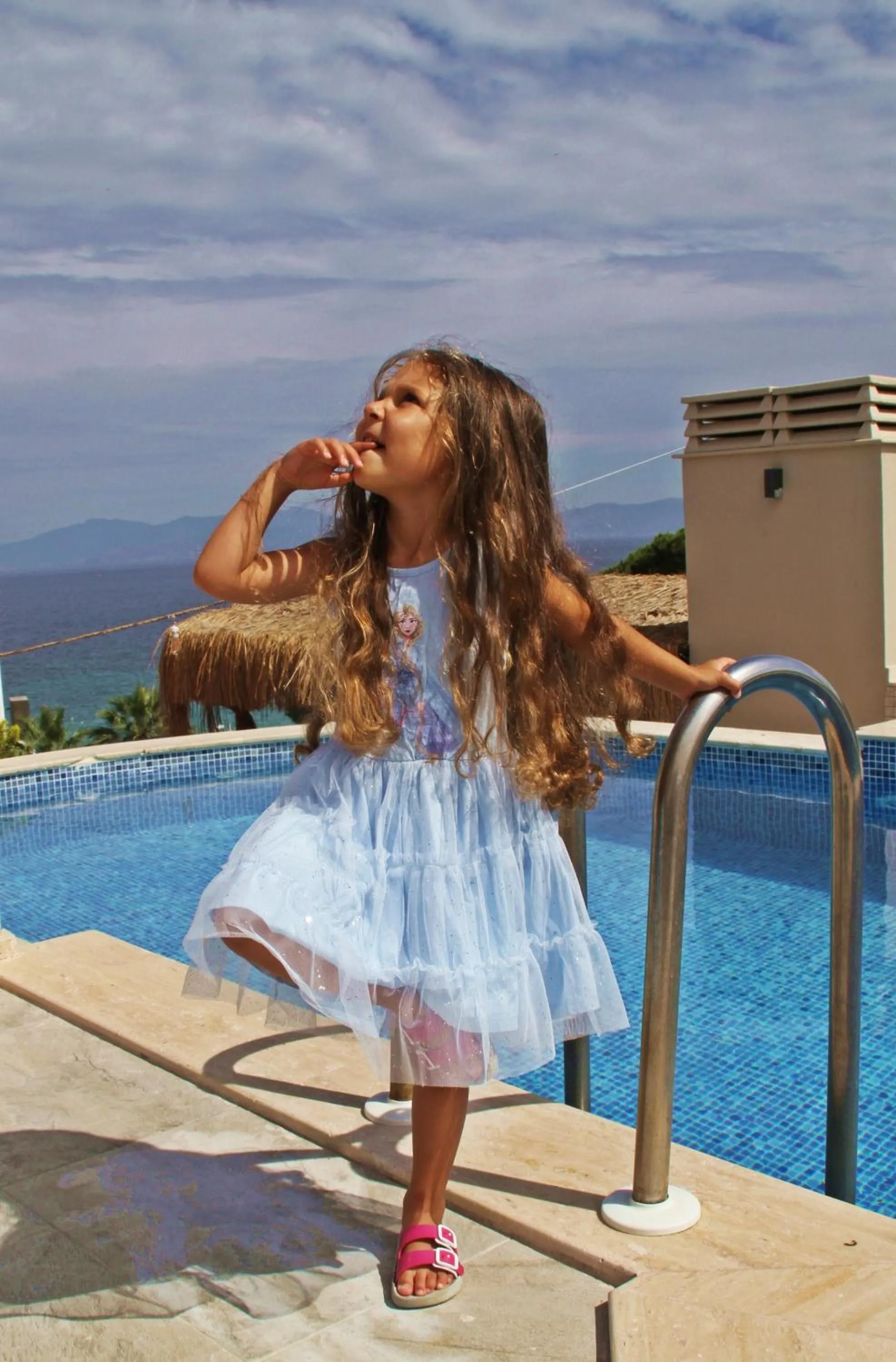 Swimming pool in Rosy Suites Hotel