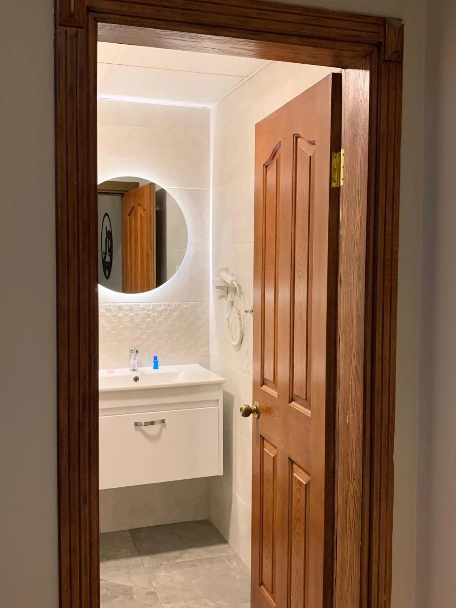 Bathroom in Rosy Suites Hotel