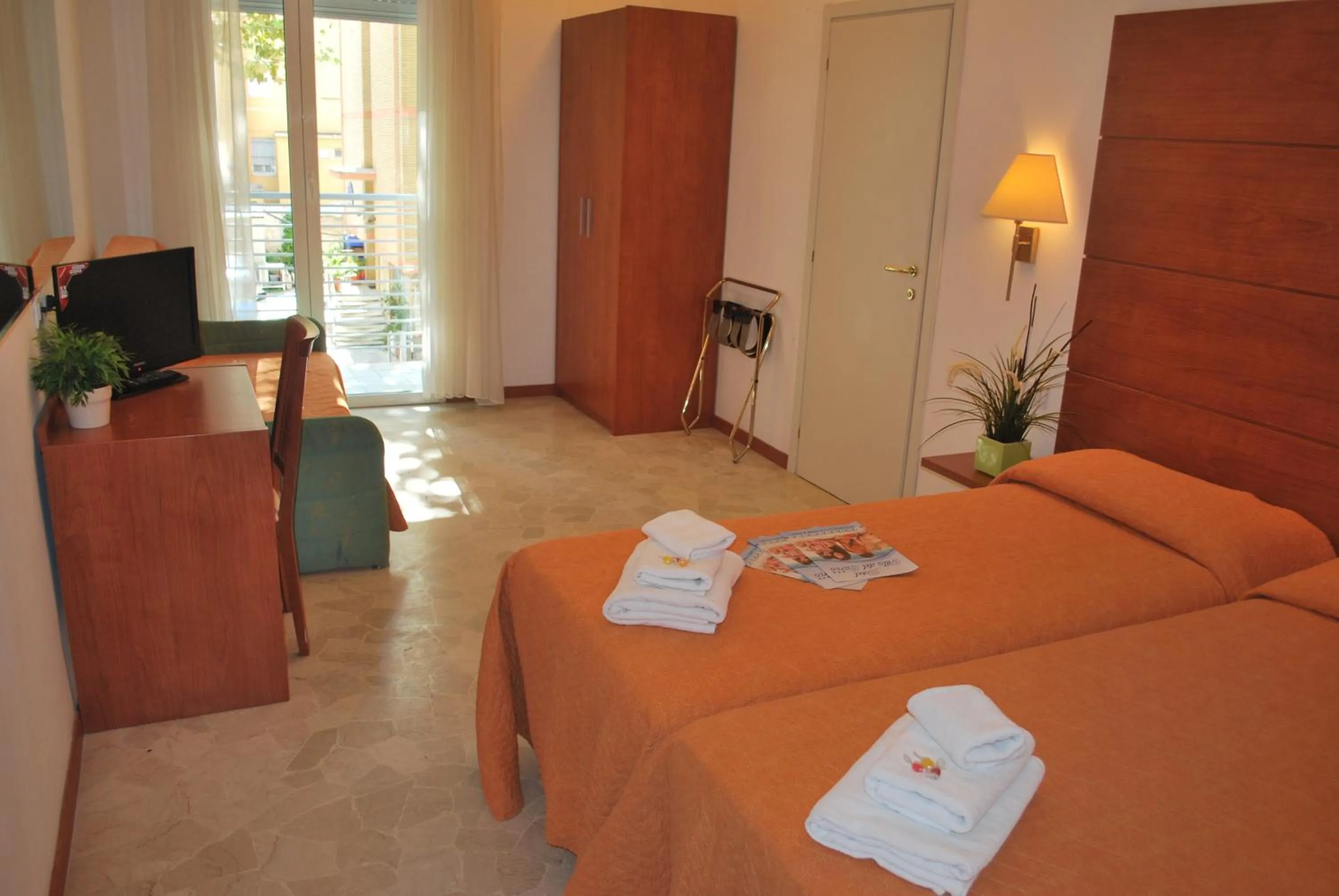 Photo of the whole room, Bed in Hotel Villa del Parco