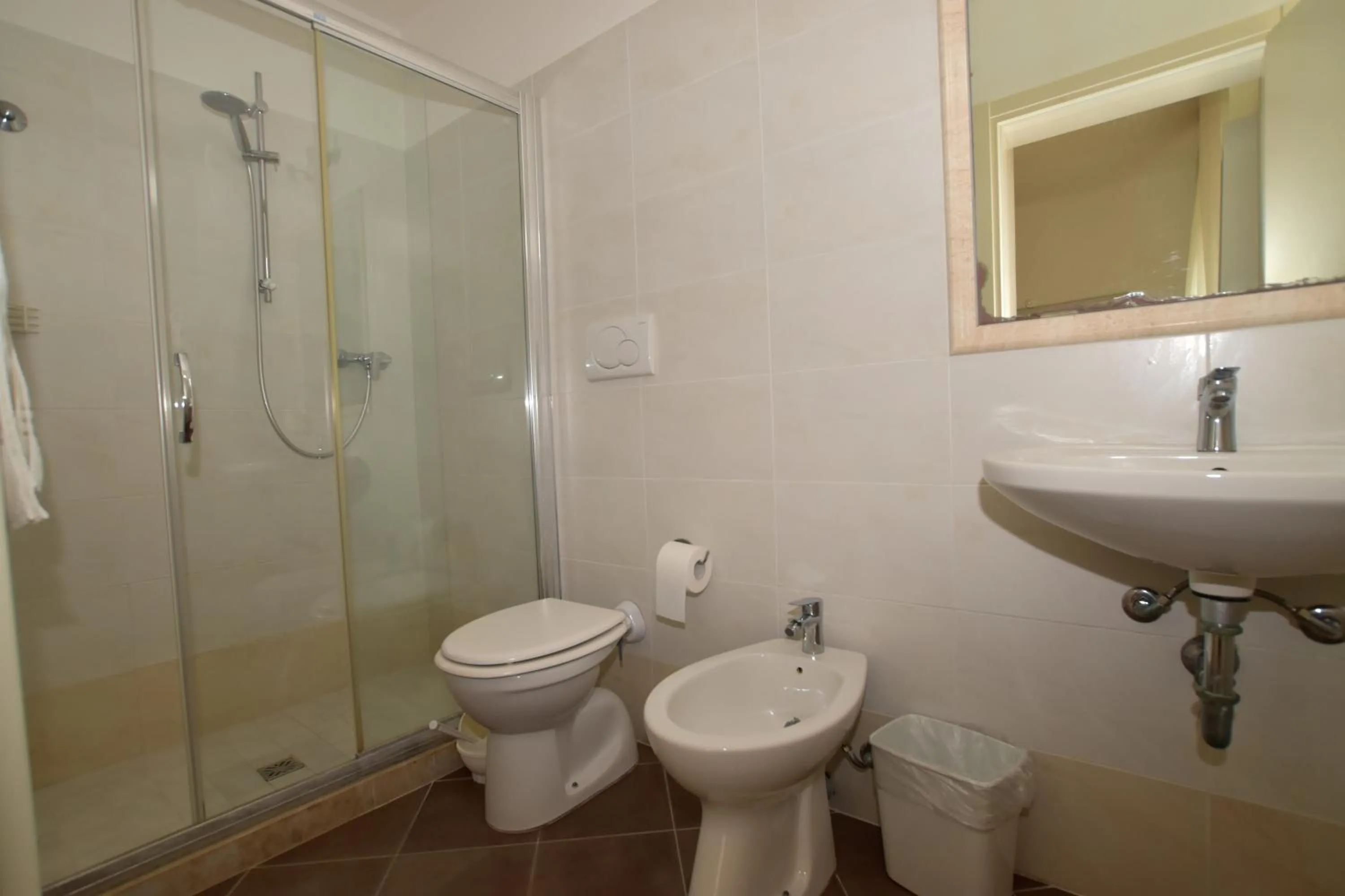 Shower in Hotel Villa del Parco