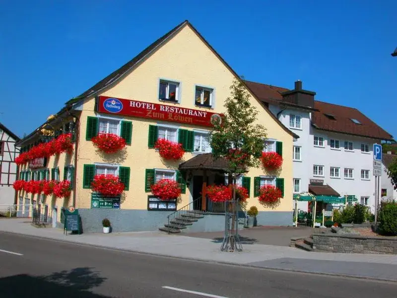 Hotel-Restaurant Zum Loewen Hotel-Restaurant Zum Loewen
