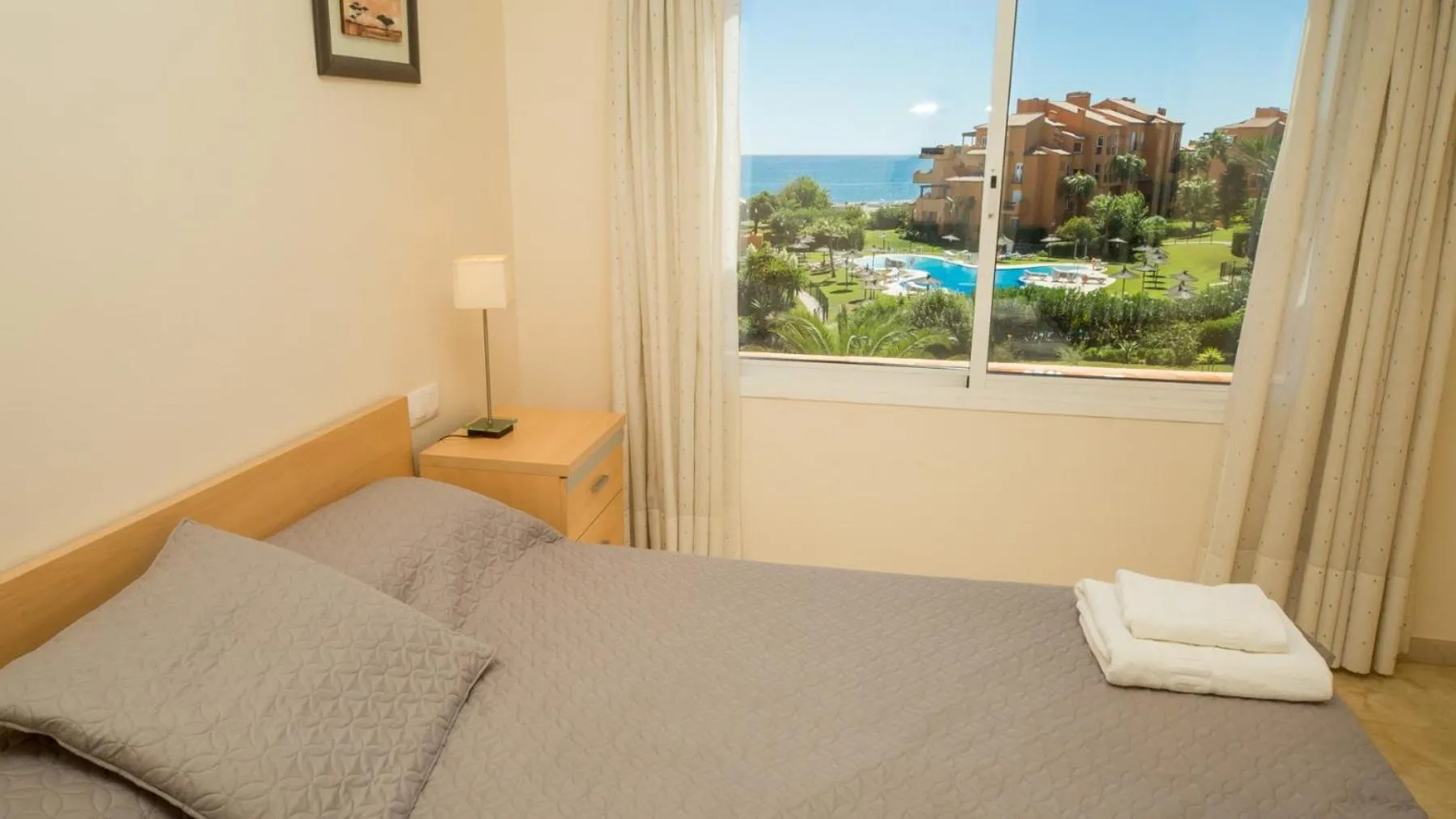 Other, Bed in Los Granados 2222