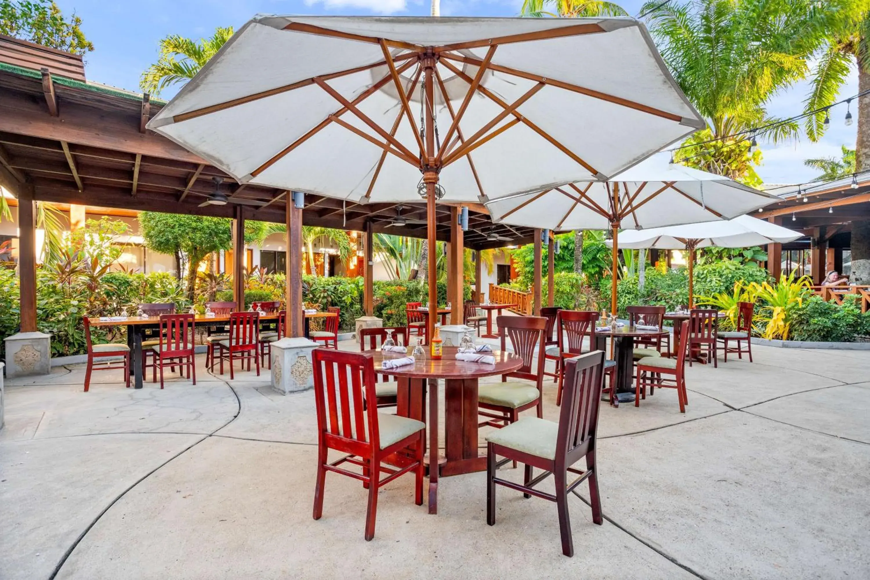 Food and drinks in Best Western Plus Belize Biltmore Plaza Food and drinks in Best Western Plus Belize Biltmore Plaza