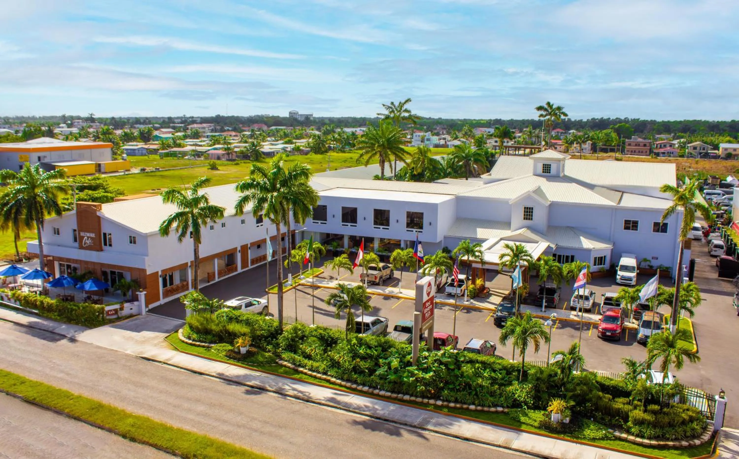 Property building in Best Western Plus Belize Biltmore Plaza