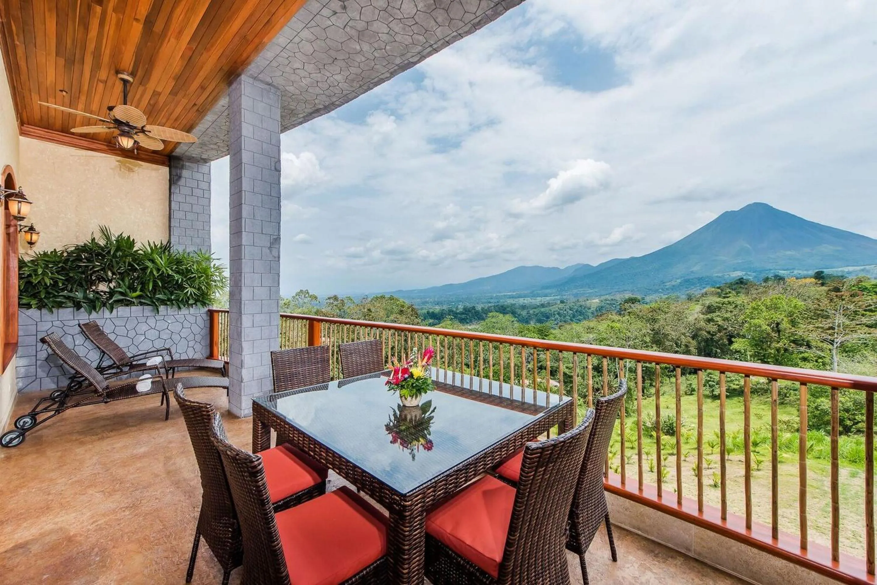 Balcony/Terrace in The Springs Resort & Spa at Arenal